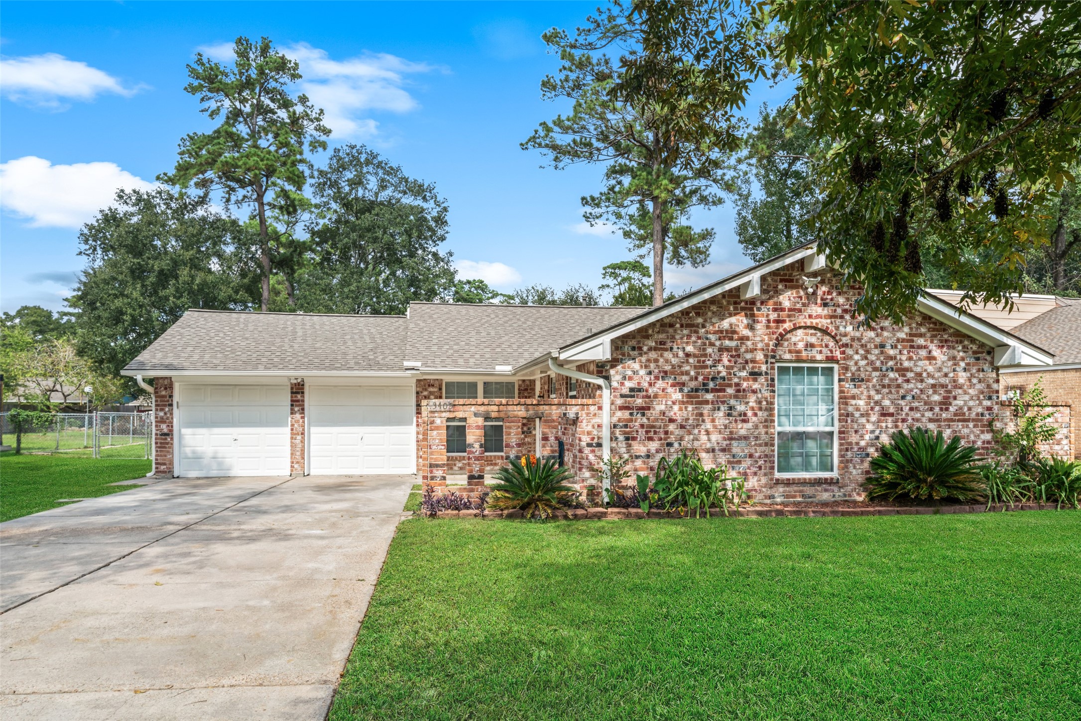 The home also received a new roof replacement in 2026 featuring GAF Architectural Shingles, professionally installed by JShed Roofing, adding both durability and a fresh, updated look to the exterior.