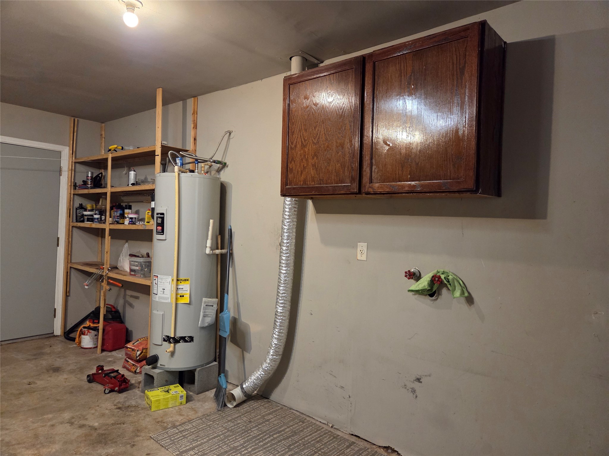 Garage with Washer/Dryer Electric Hookups