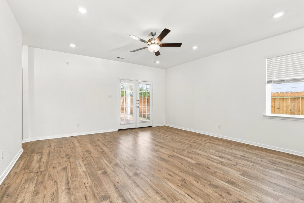 15547 Caramel Springs Drive, Conroe, TX 77303