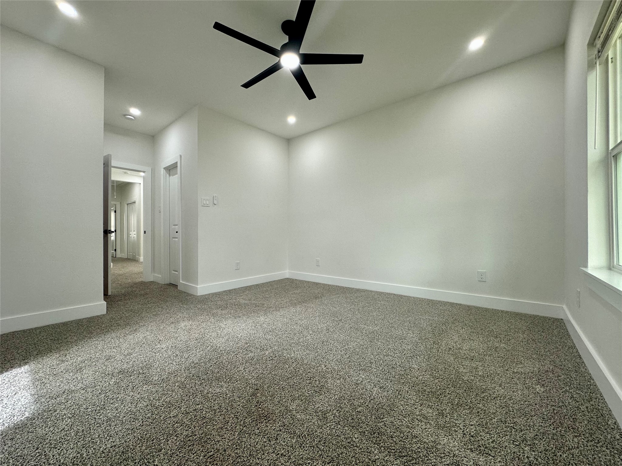 7546 Charlie Street, Houston, TX 77088