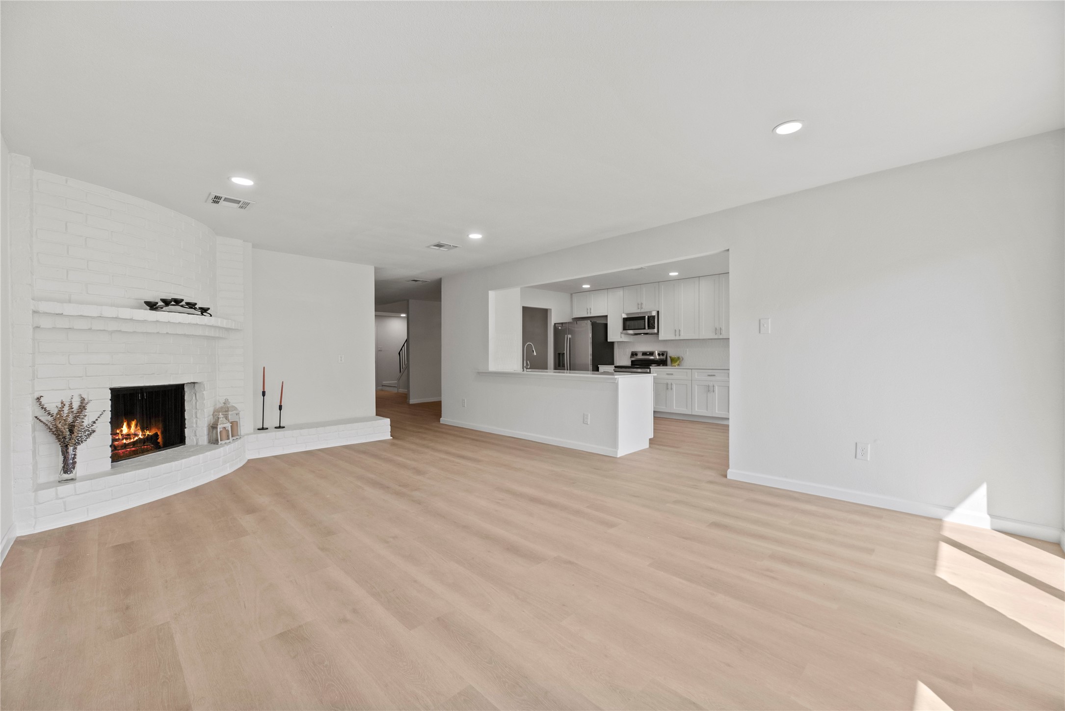 Completely renoved Open floor concept in the living area