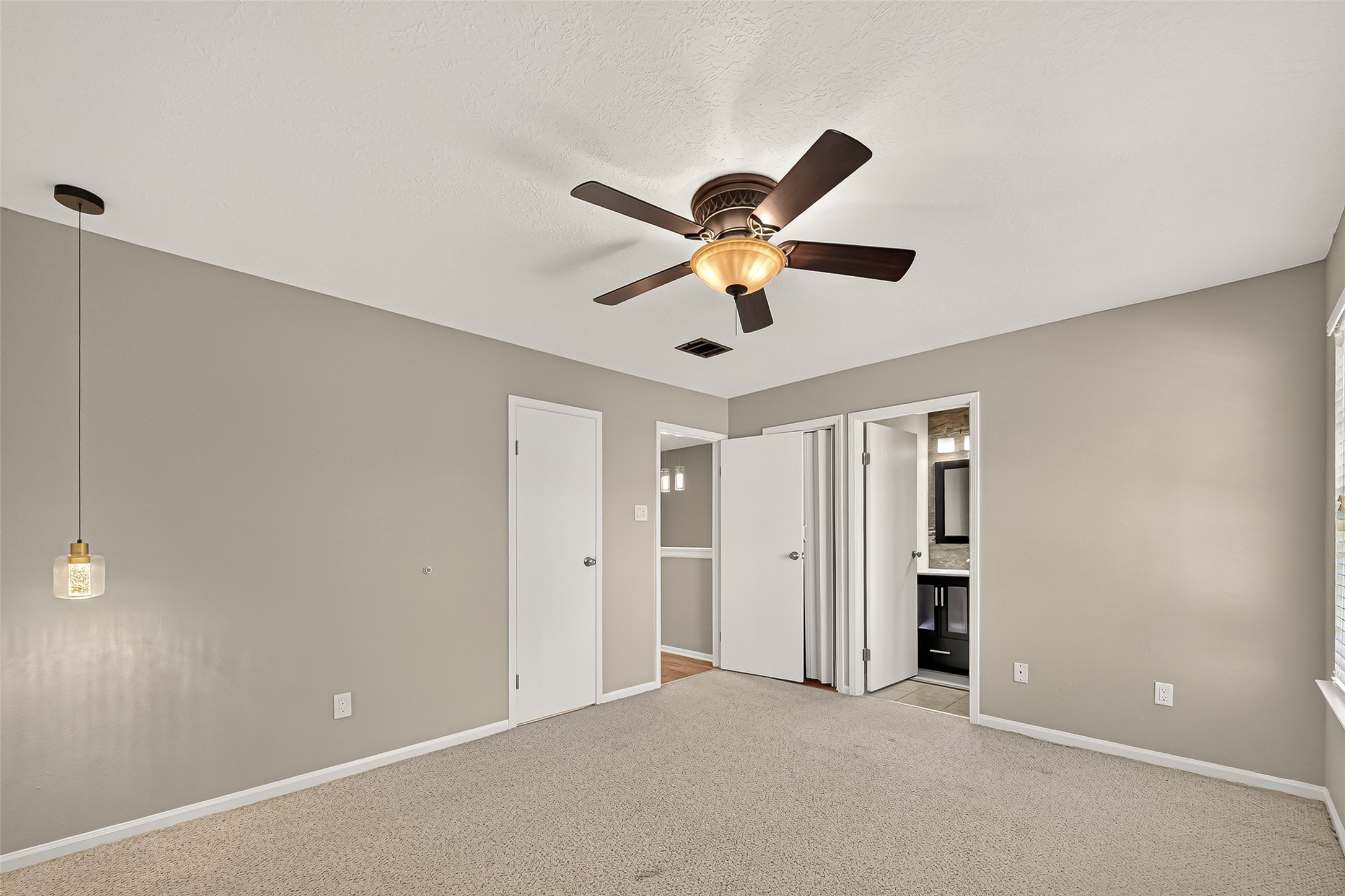 16826 Holly Trail Drive, Houston, TX 77058
