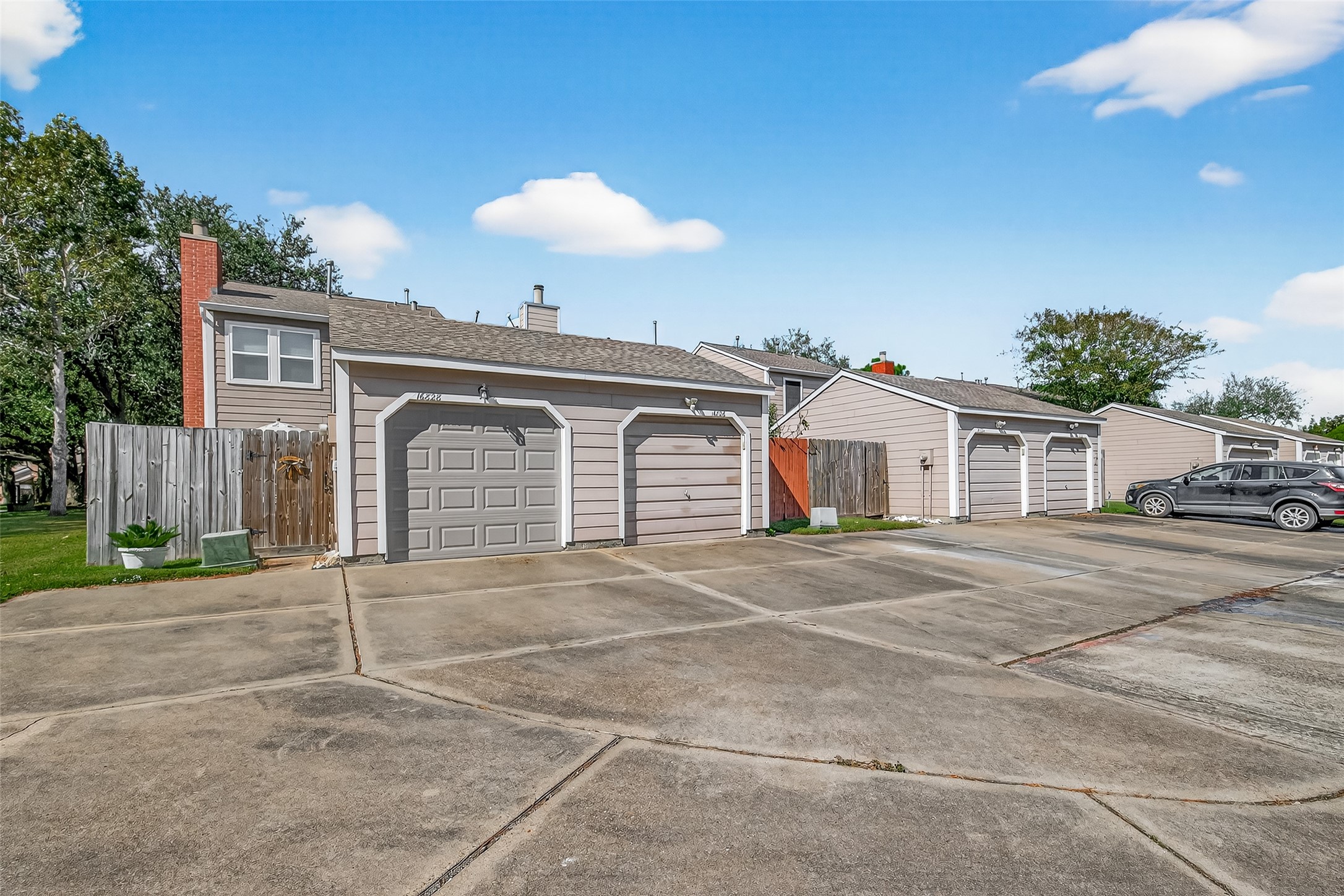16826 Holly Trail Drive, Houston, TX 77058