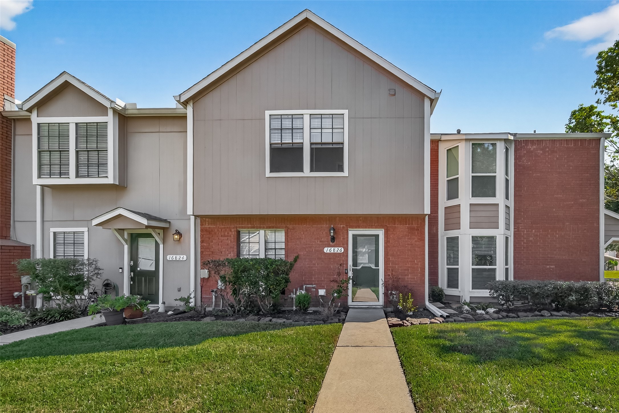 16826 Holly Trail Drive, Houston, TX 77058 16826 Holly Trail Drive, Houston, TX 77058