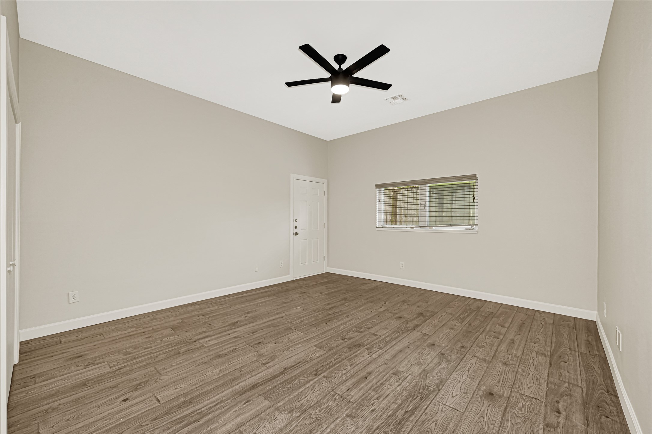 5920 Fairdale Lane, #6, Houston, TX 77057 5920 Fairdale Lane, #6, Houston, TX 77057