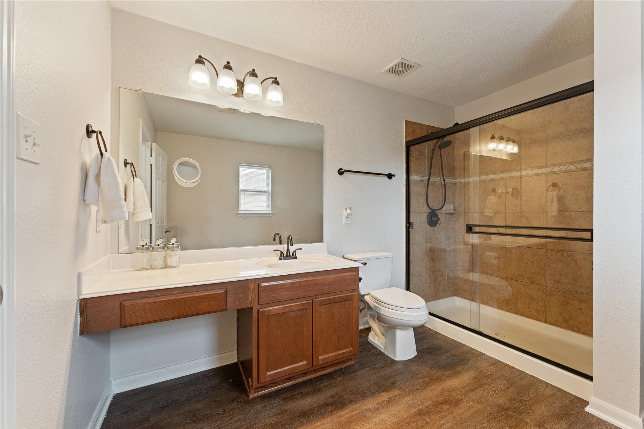 Primary bath