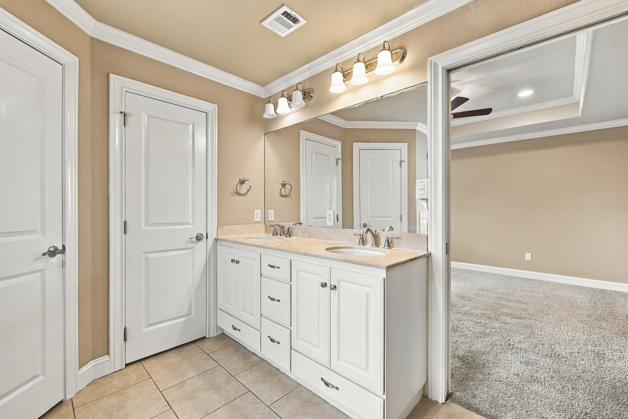 4267 Hollow Stone Drive, College Station, TX 77845