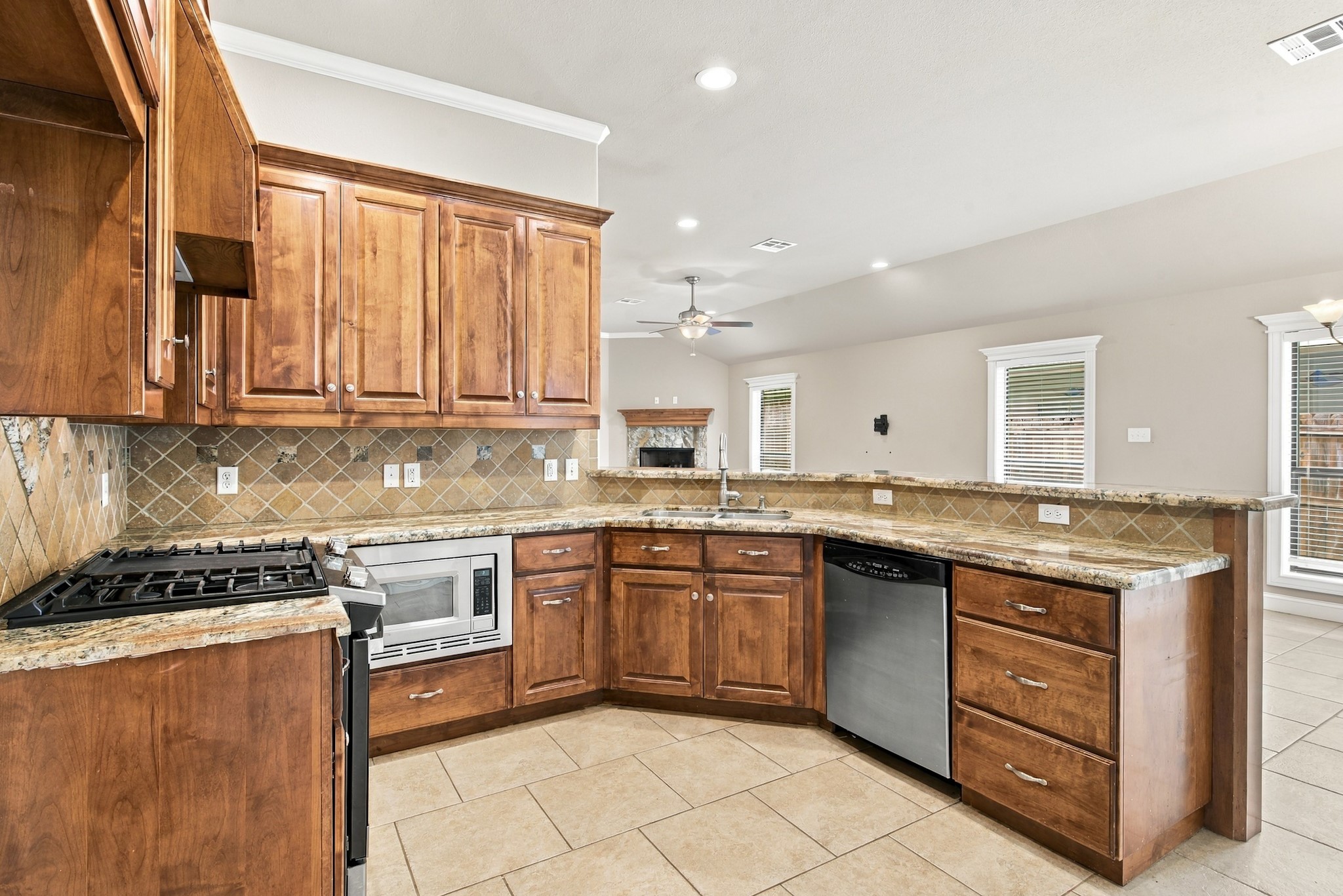 4267 Hollow Stone Drive, College Station, TX 77845