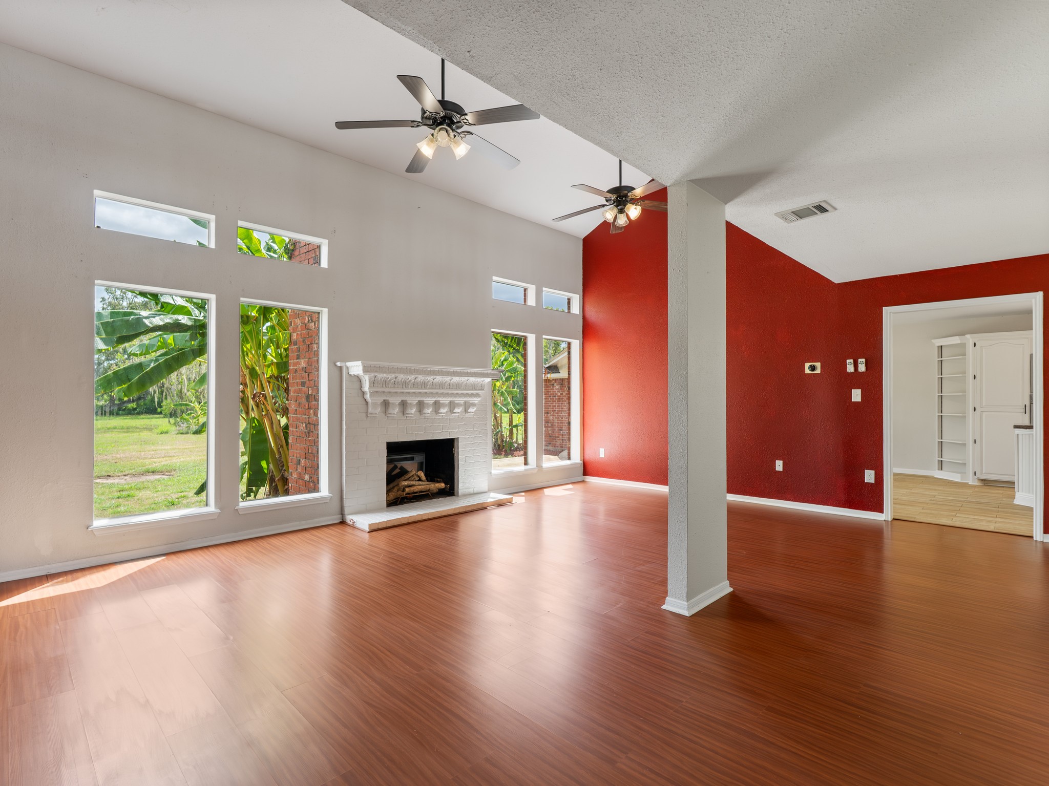 1707 County Road 348, Brazoria, TX 77422