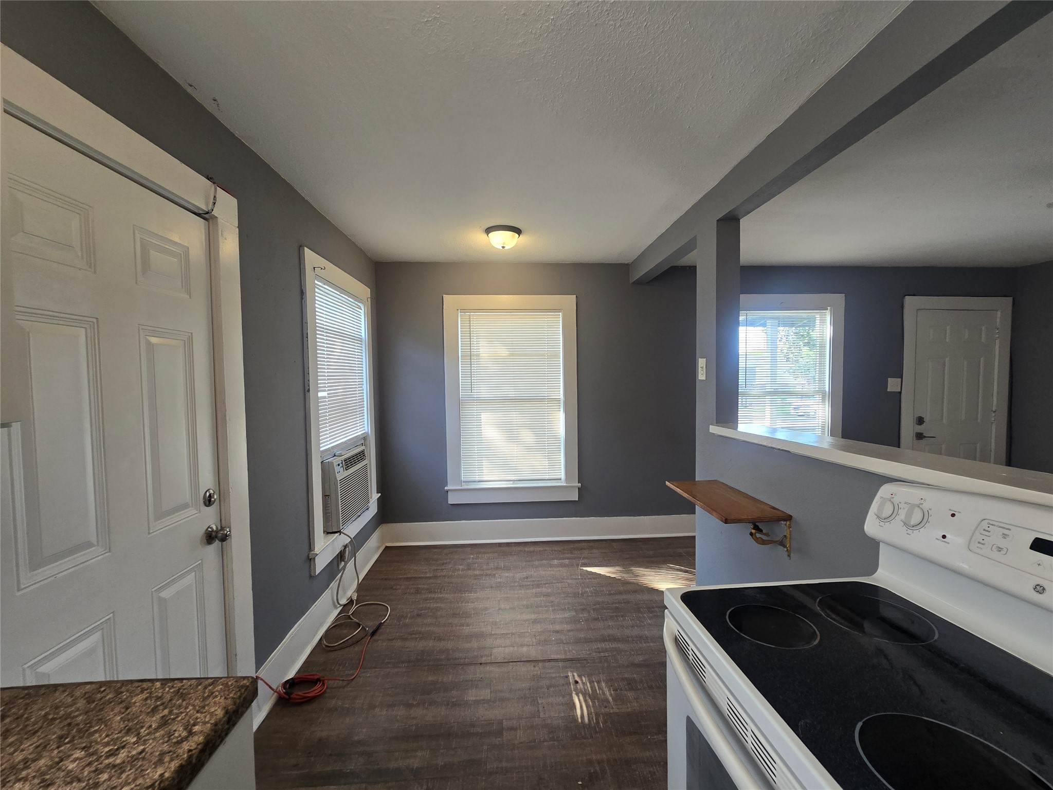 5318 Avenue P 1/2, Galveston, TX 77551