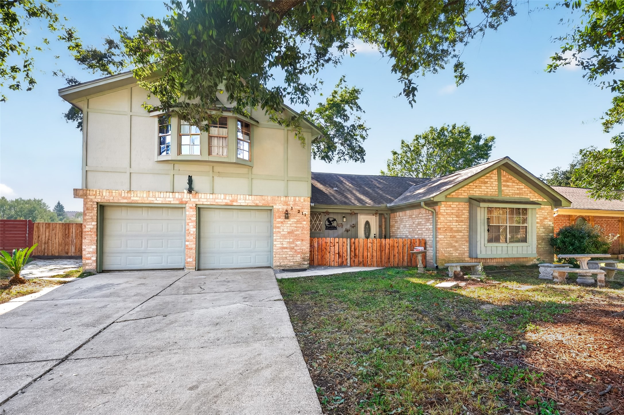 16211 Brinkwood Drive, Houston, TX 77090