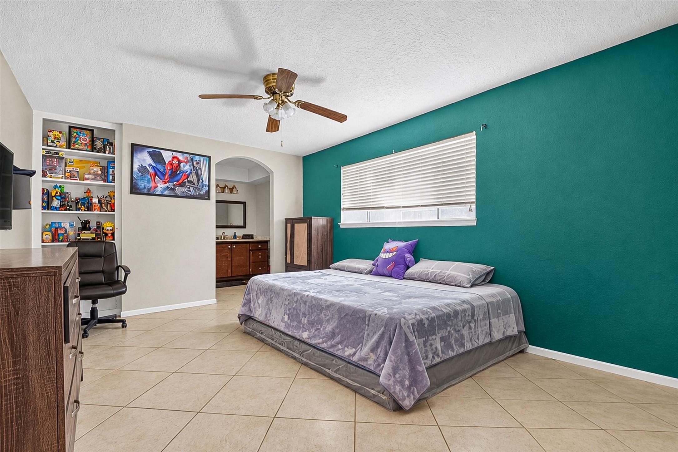 16211 Brinkwood Drive, Houston, TX 77090