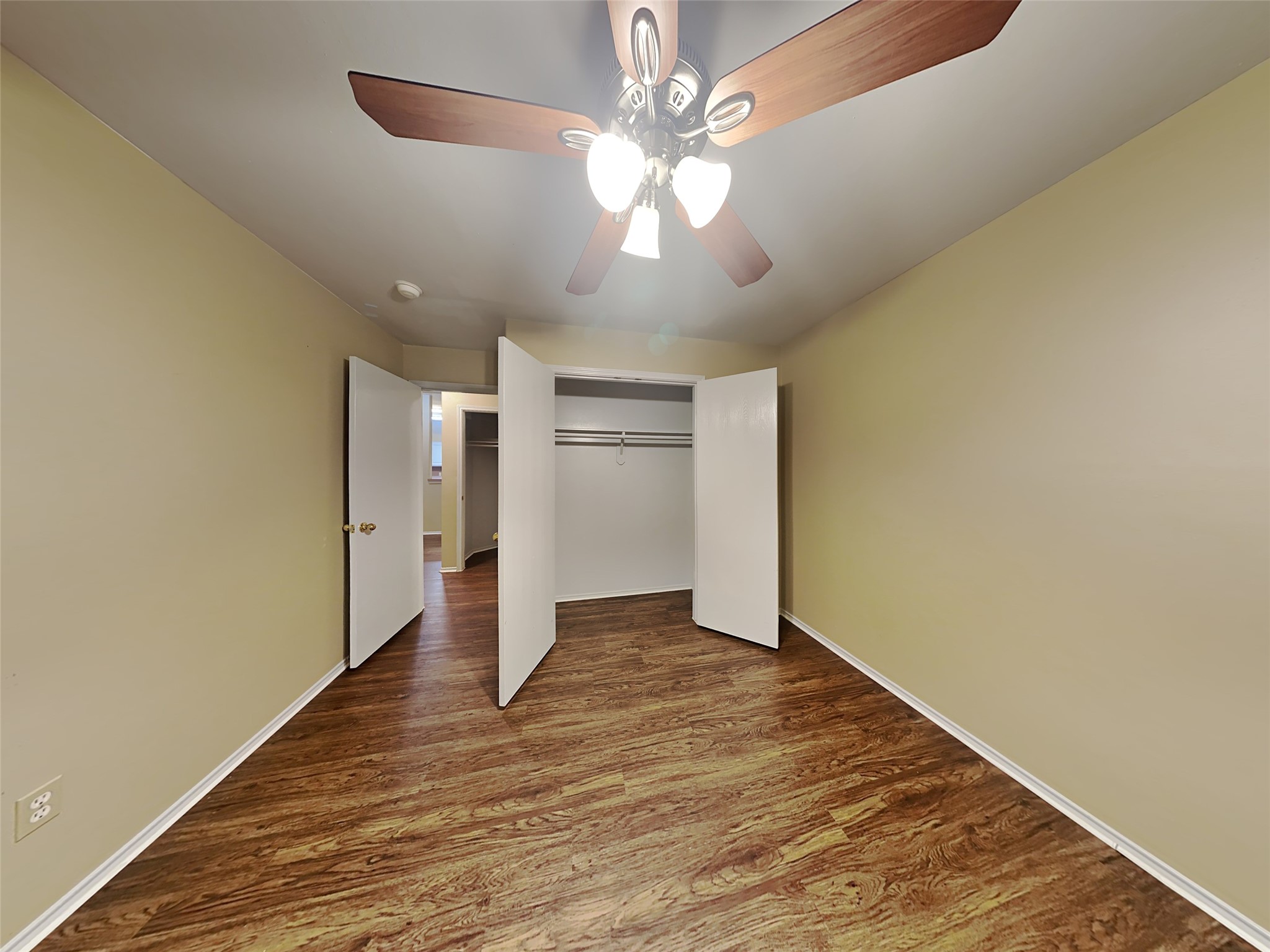 9310 Fillmont Lane, Houston, TX 77044