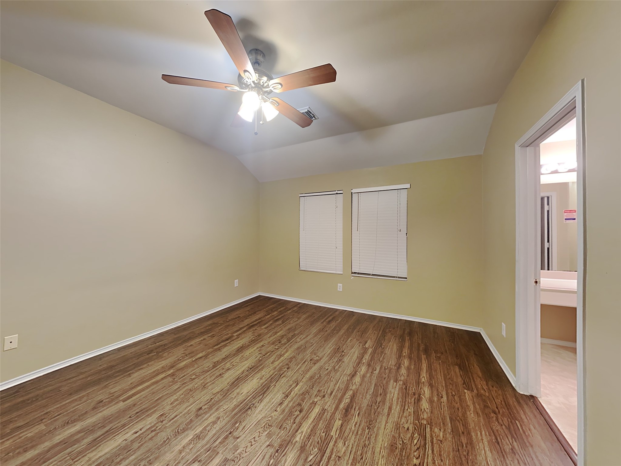 9310 Fillmont Lane, Houston, TX 77044