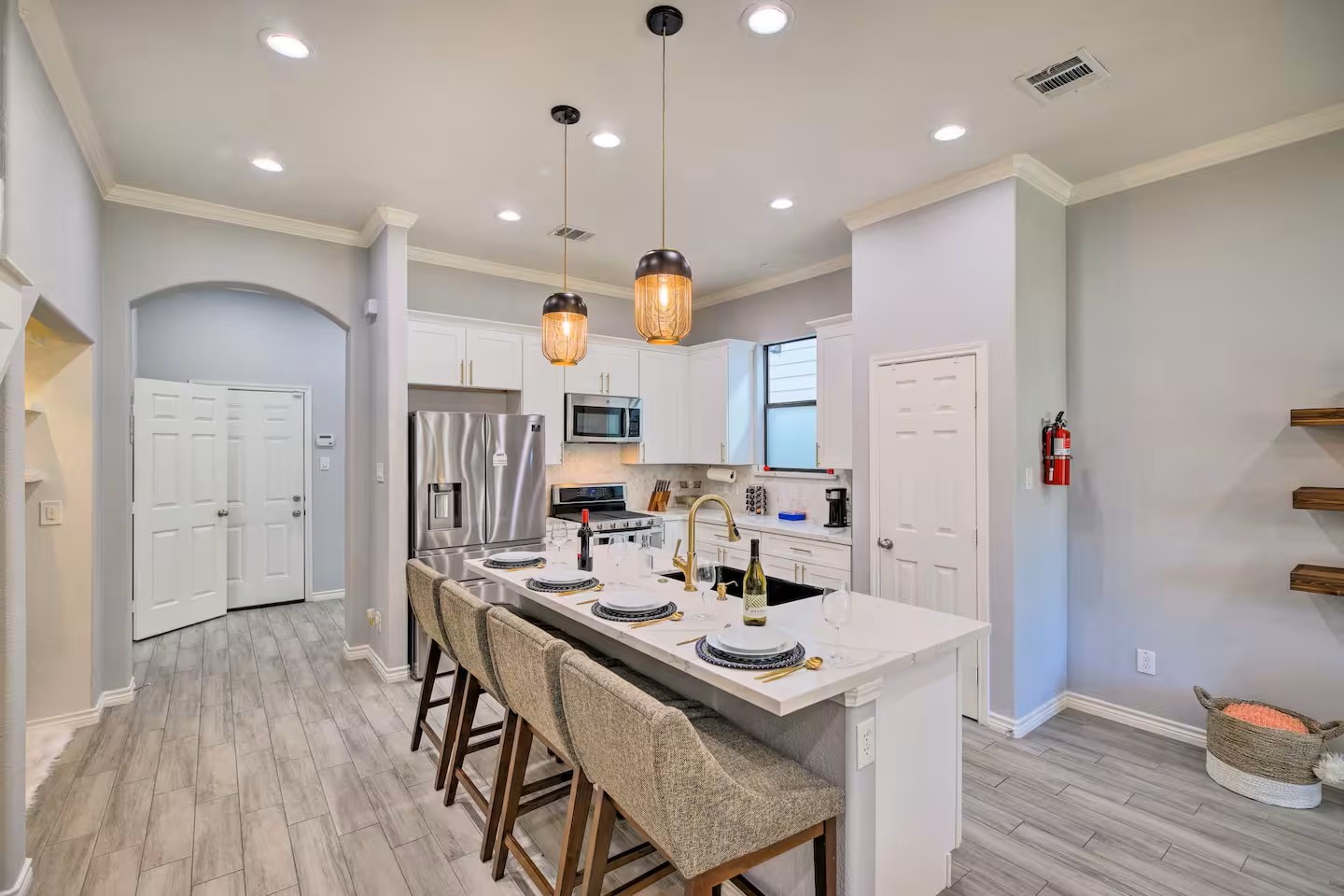 4211 New Orleans Street, Houston, TX 77020