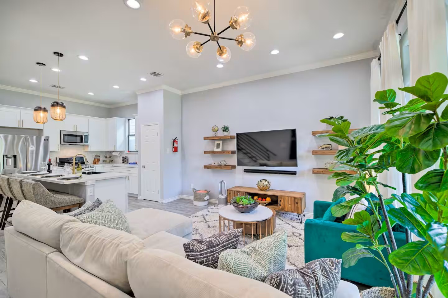 4211 New Orleans Street, Houston, TX 77020