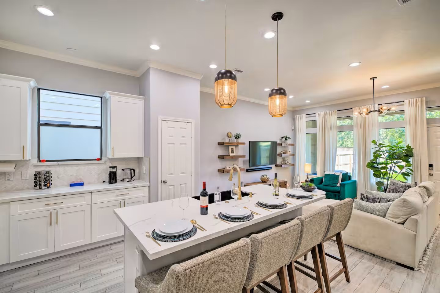 4211 New Orleans Street, Houston, TX 77020
