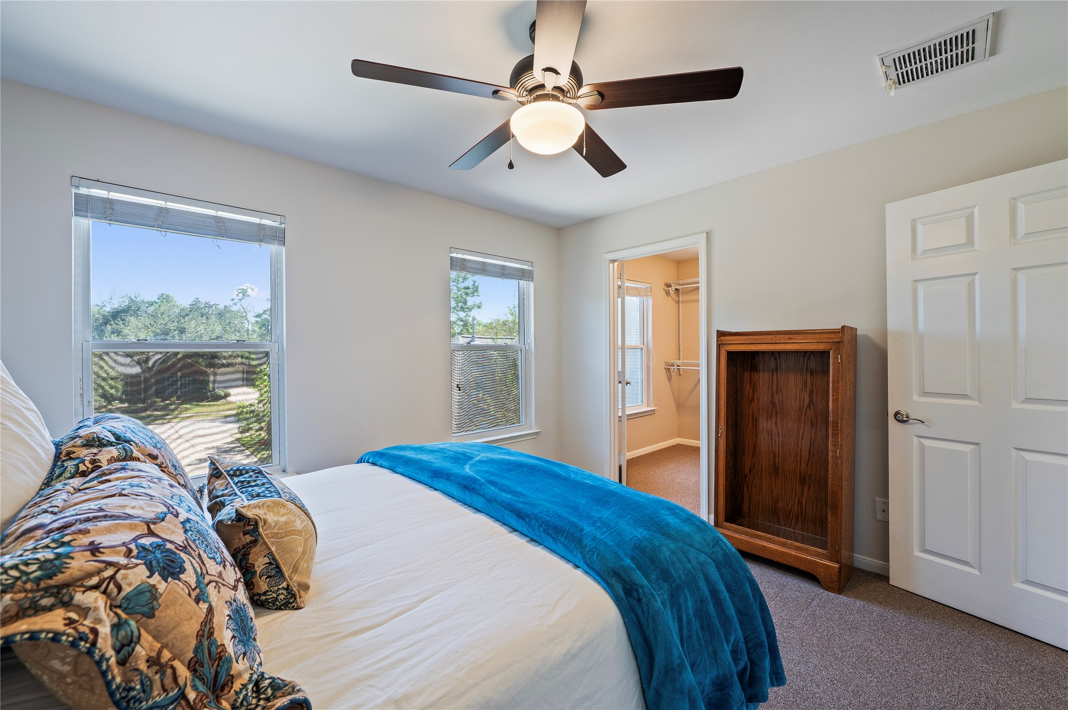 505 Twin Pines Drive, Friendswood, TX 77546