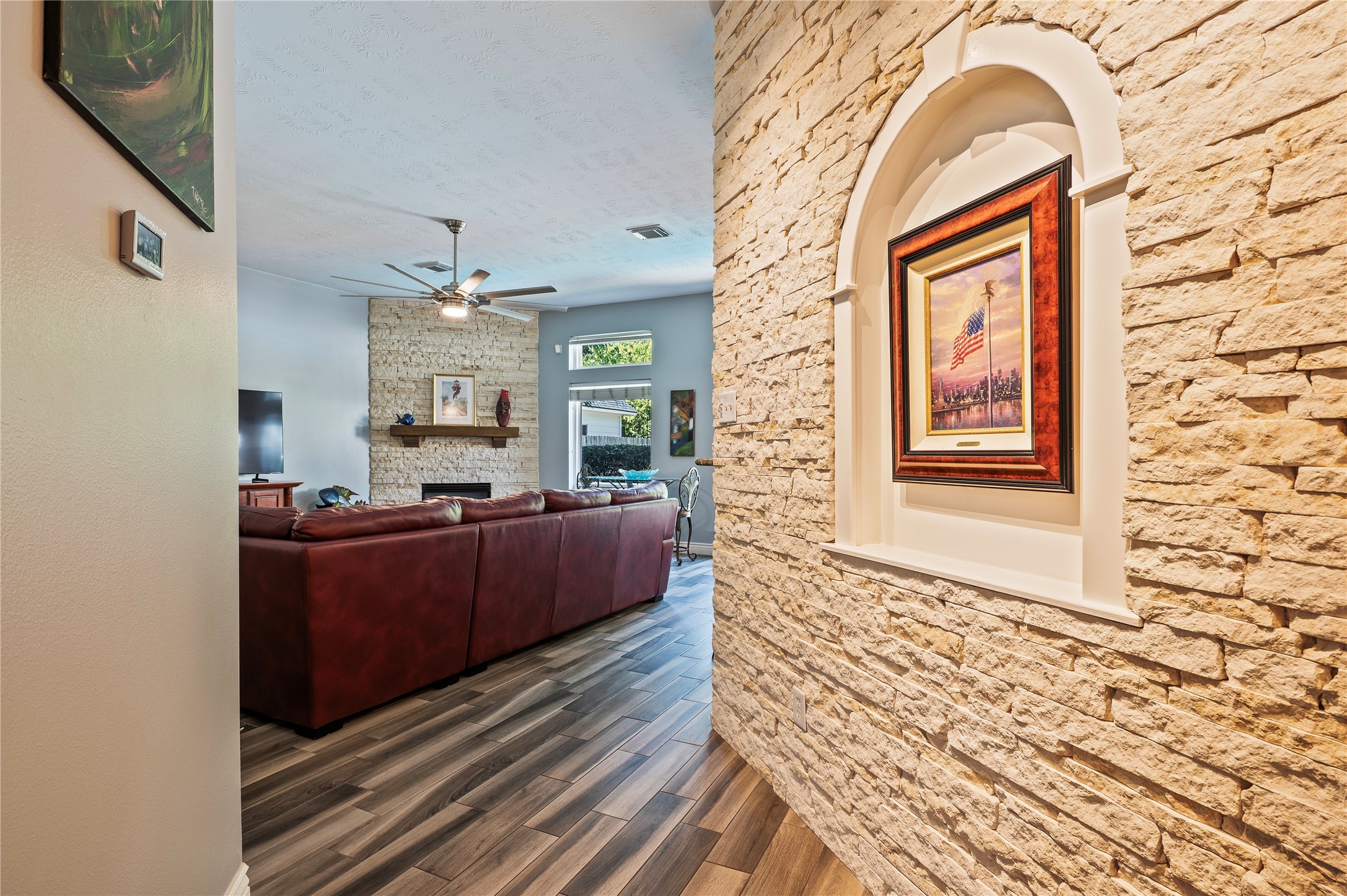 505 Twin Pines Drive, Friendswood, TX 77546