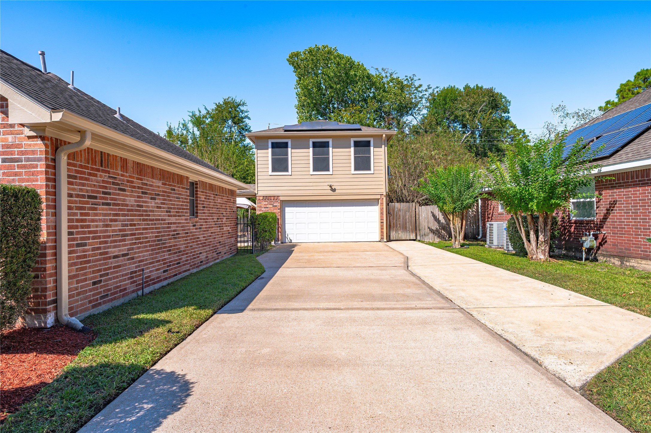 505 Twin Pines Drive, Friendswood, TX 77546