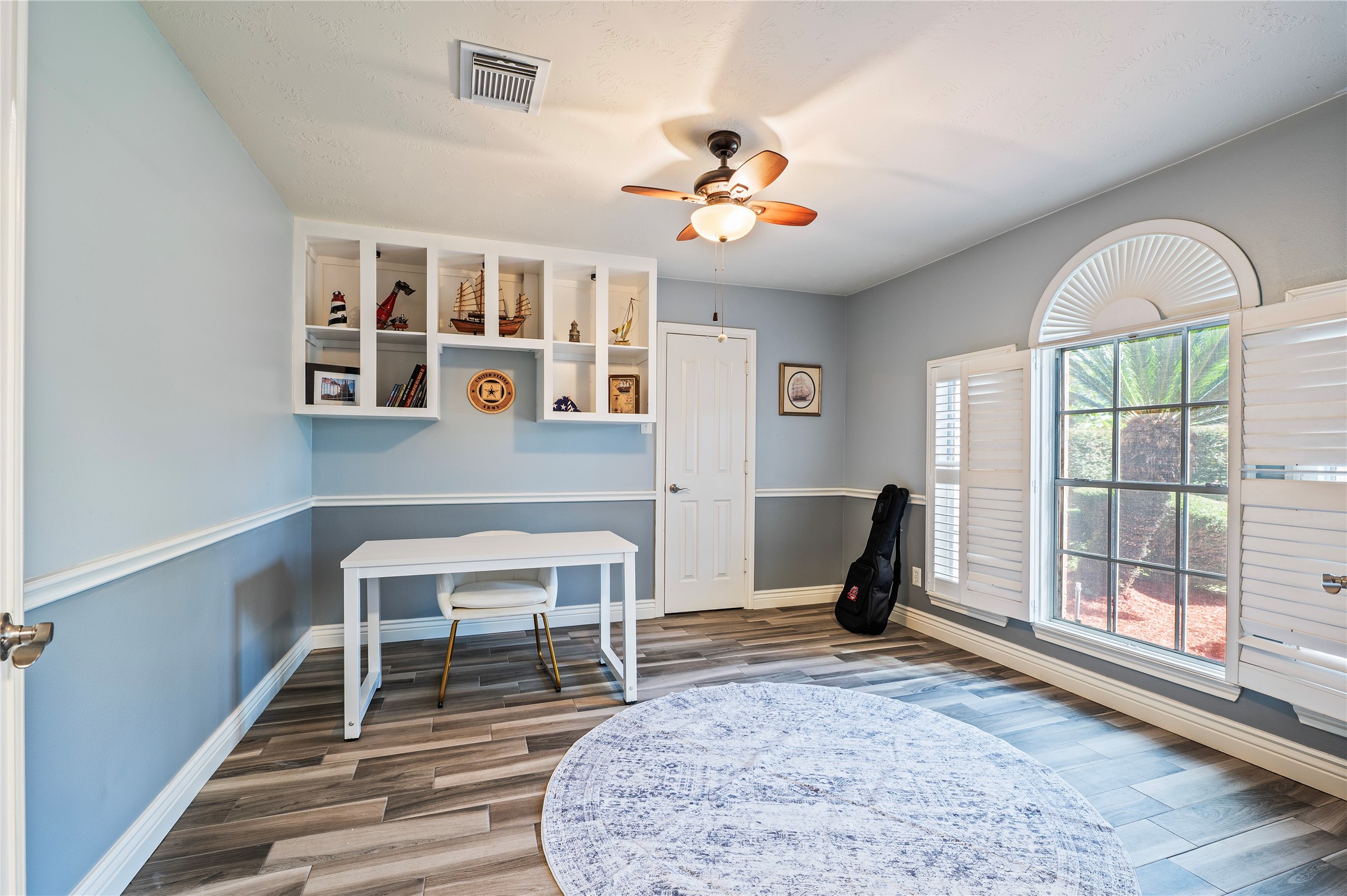 505 Twin Pines Drive, Friendswood, TX 77546