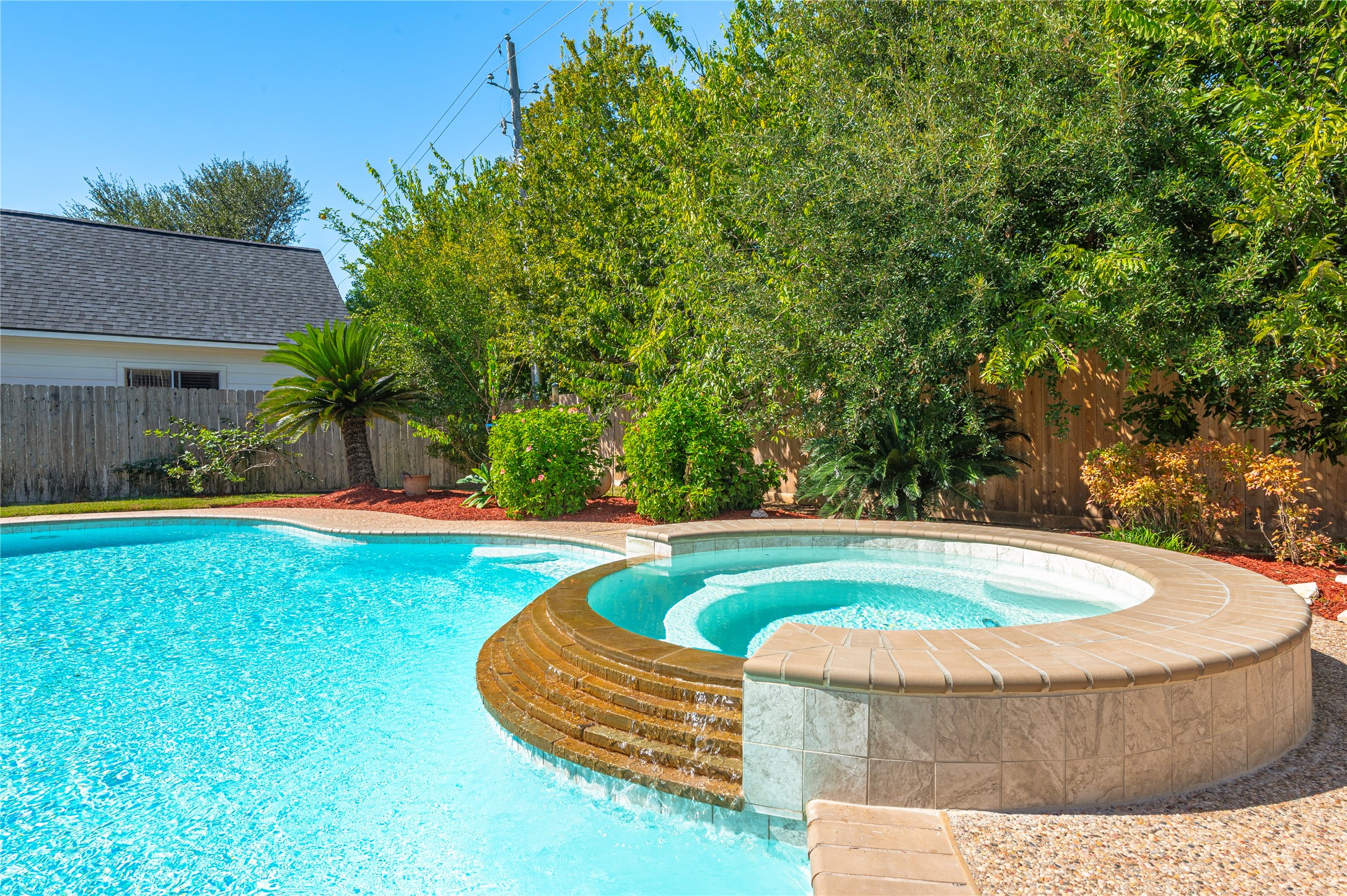 505 Twin Pines Drive, Friendswood, TX 77546
