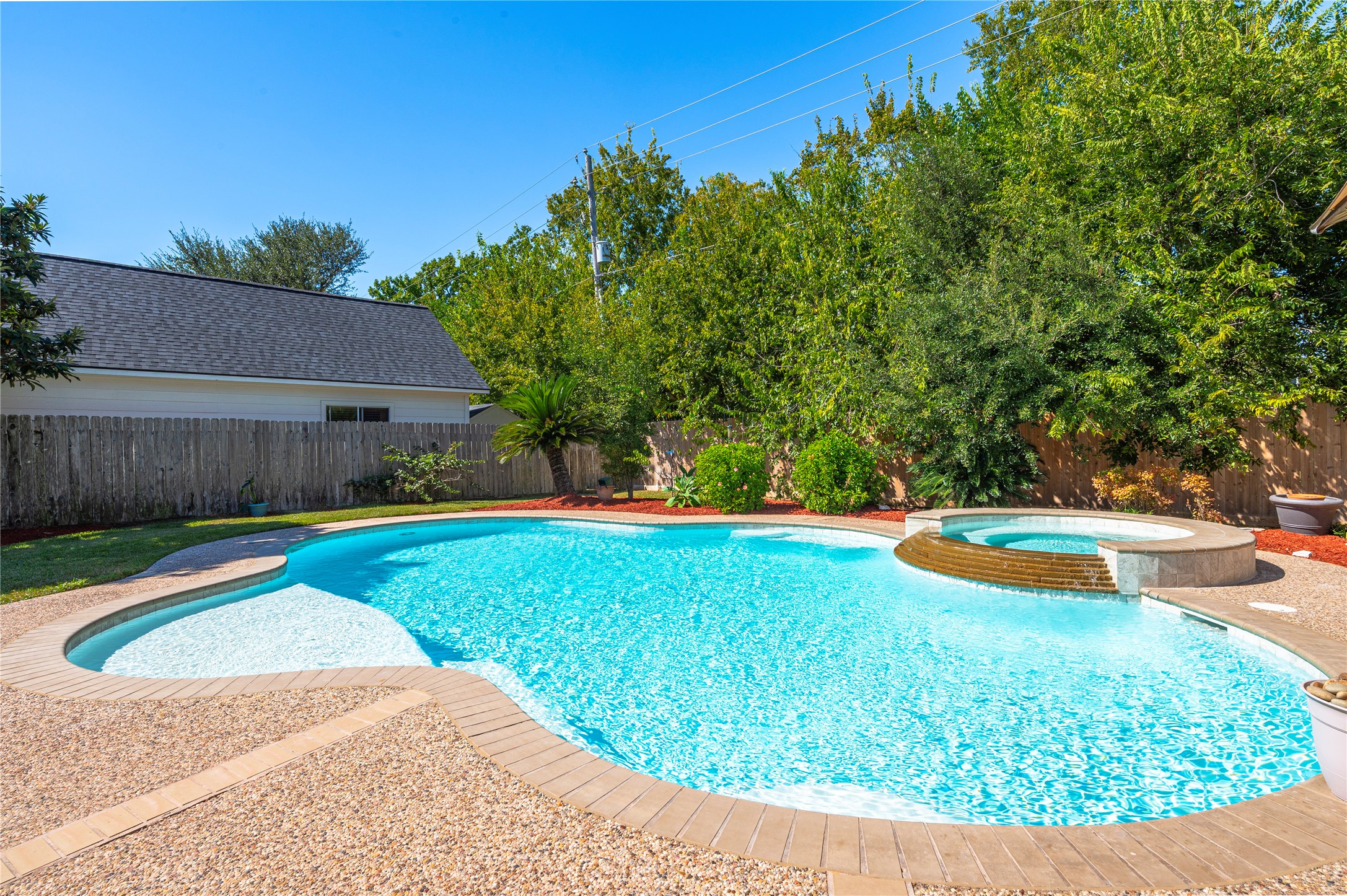 505 Twin Pines Drive, Friendswood, TX 77546