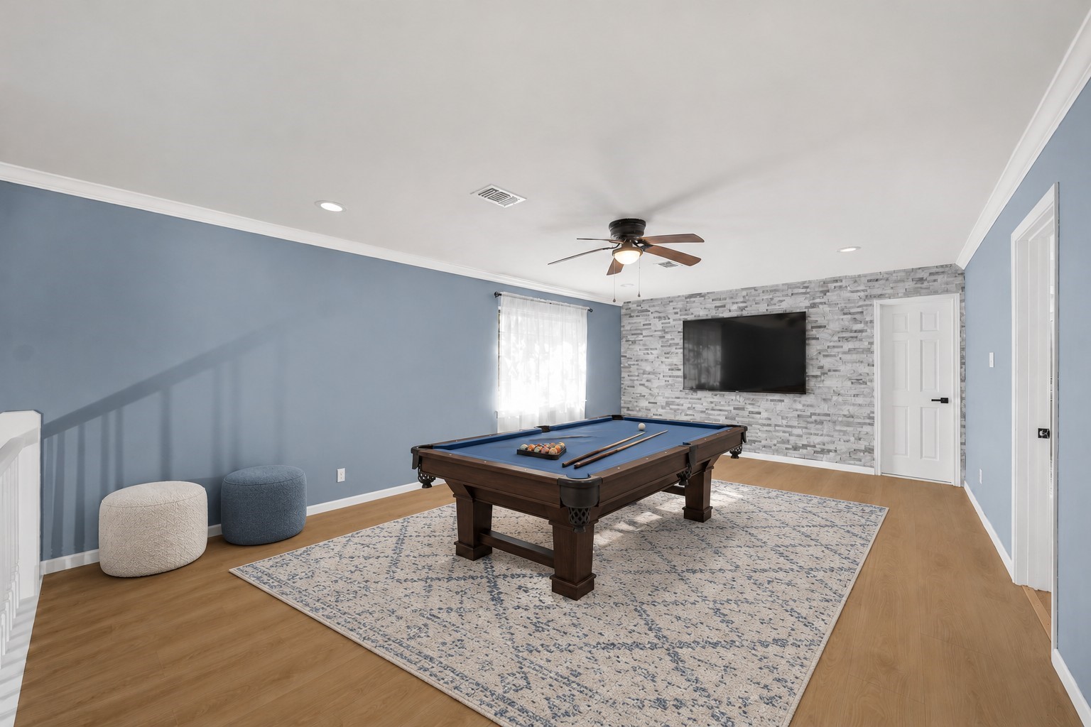 VS Game room