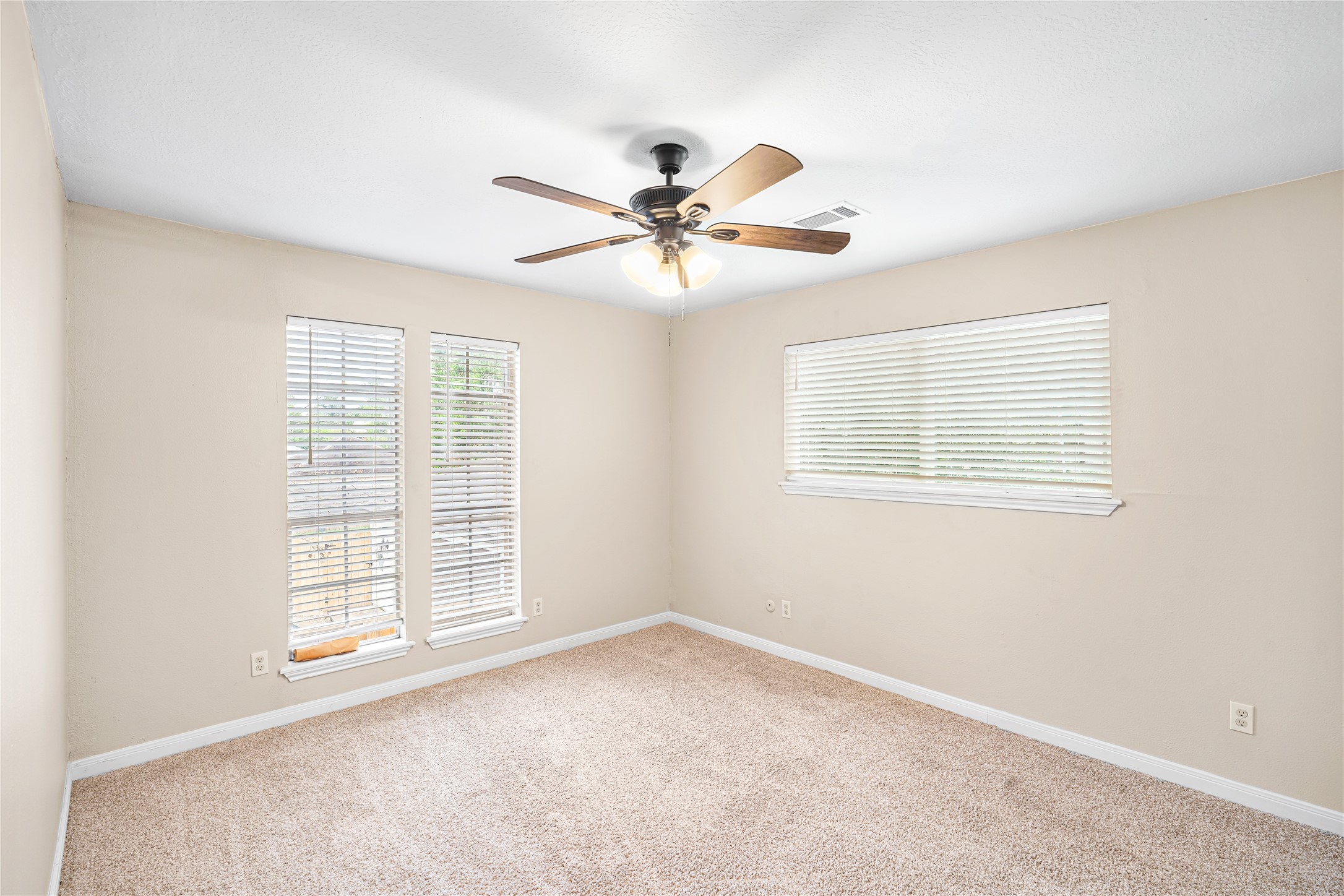 15027 Walters Road, Houston, TX 77068