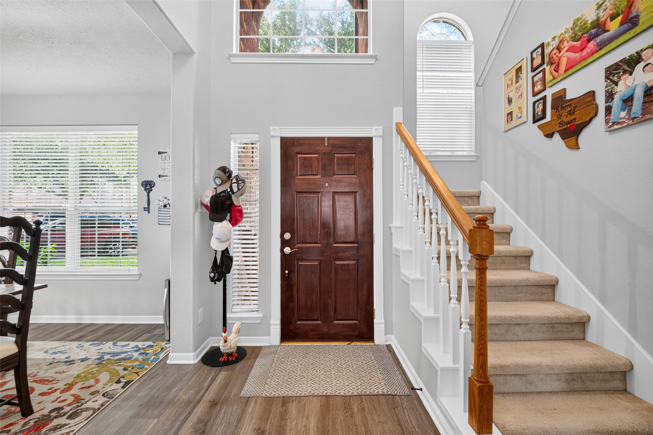 Bright two-story foyer with staircase quite the first impression. Bright two-story foyer with staircase quite the first impression.