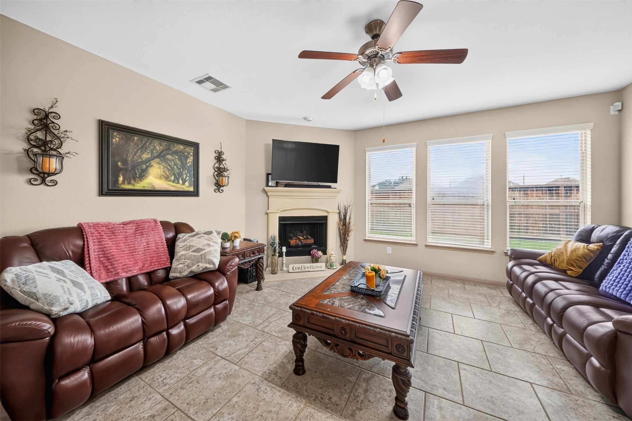 Living Room with a fireplace.