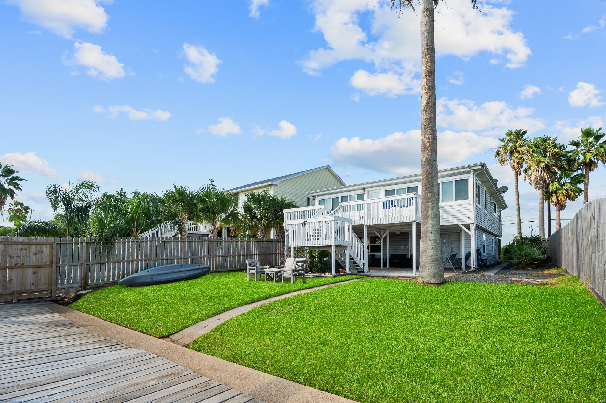 906 91st Street, Galveston, TX 77554