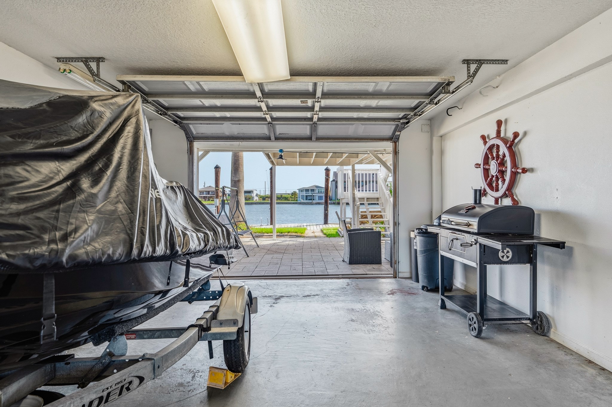 906 91st Street, Galveston, TX 77554