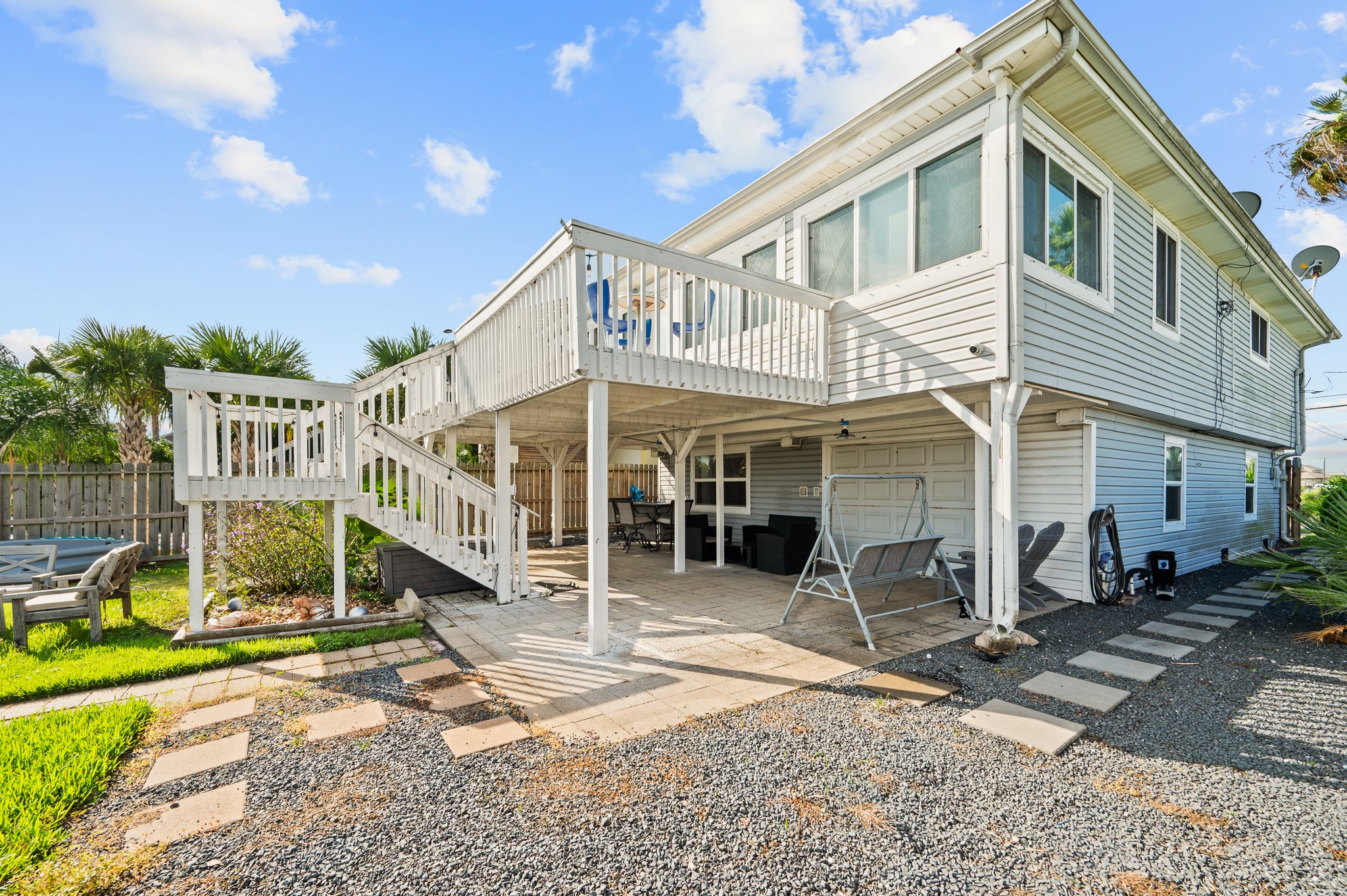 906 91st Street, Galveston, TX 77554