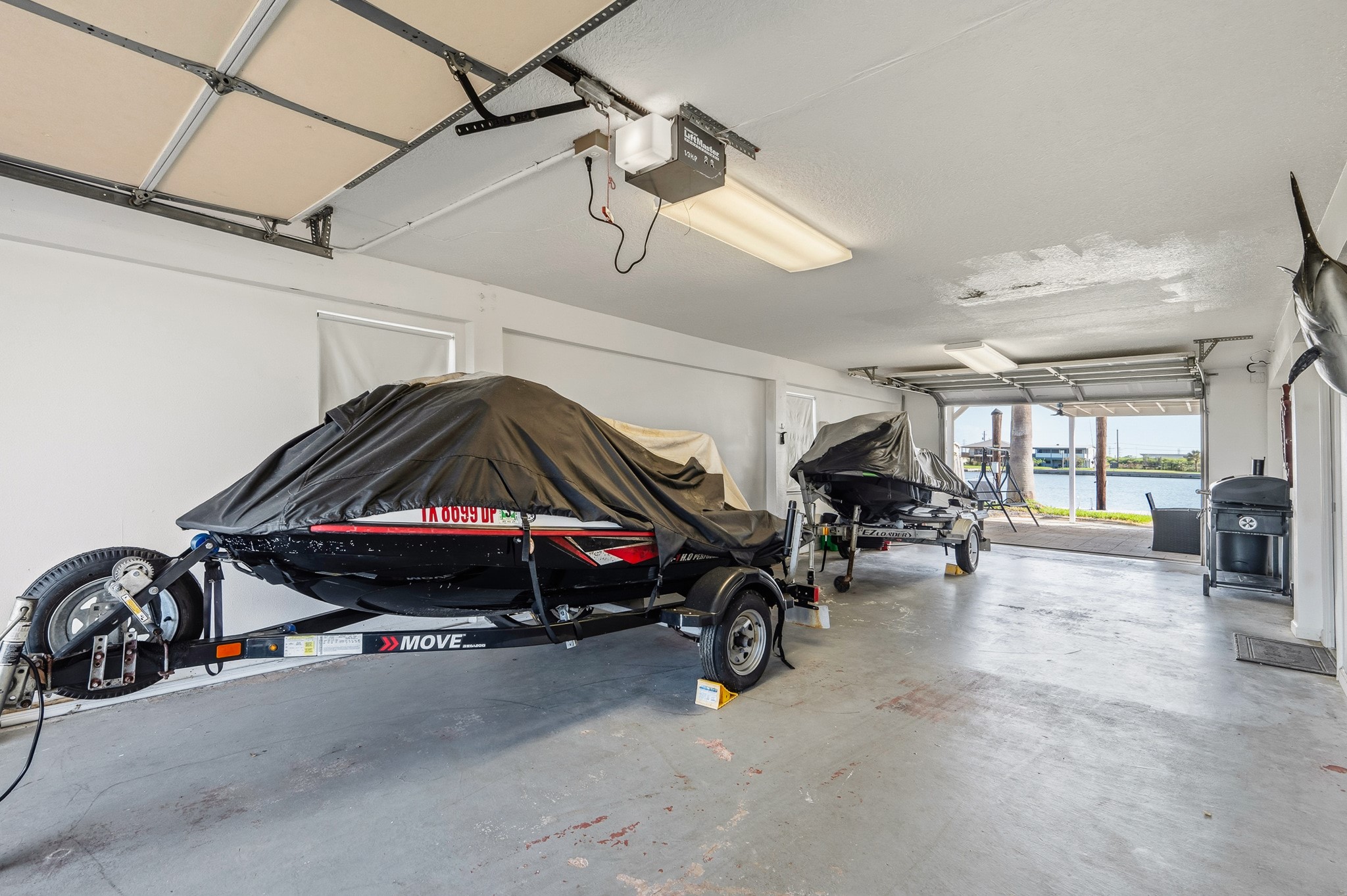 906 91st Street, Galveston, TX 77554