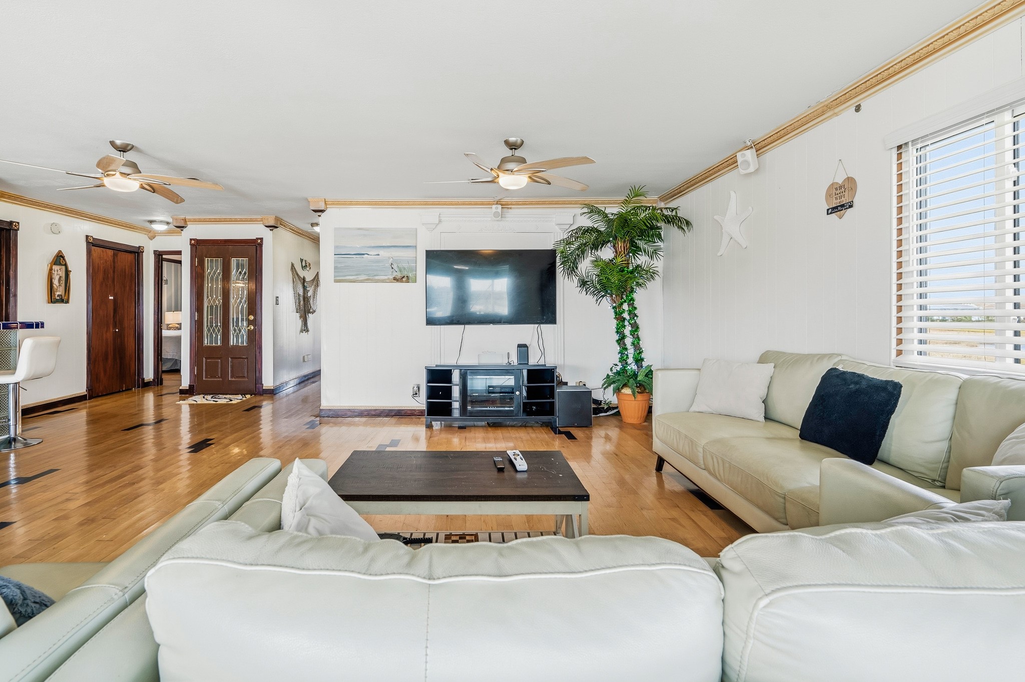 906 91st Street, Galveston, TX 77554