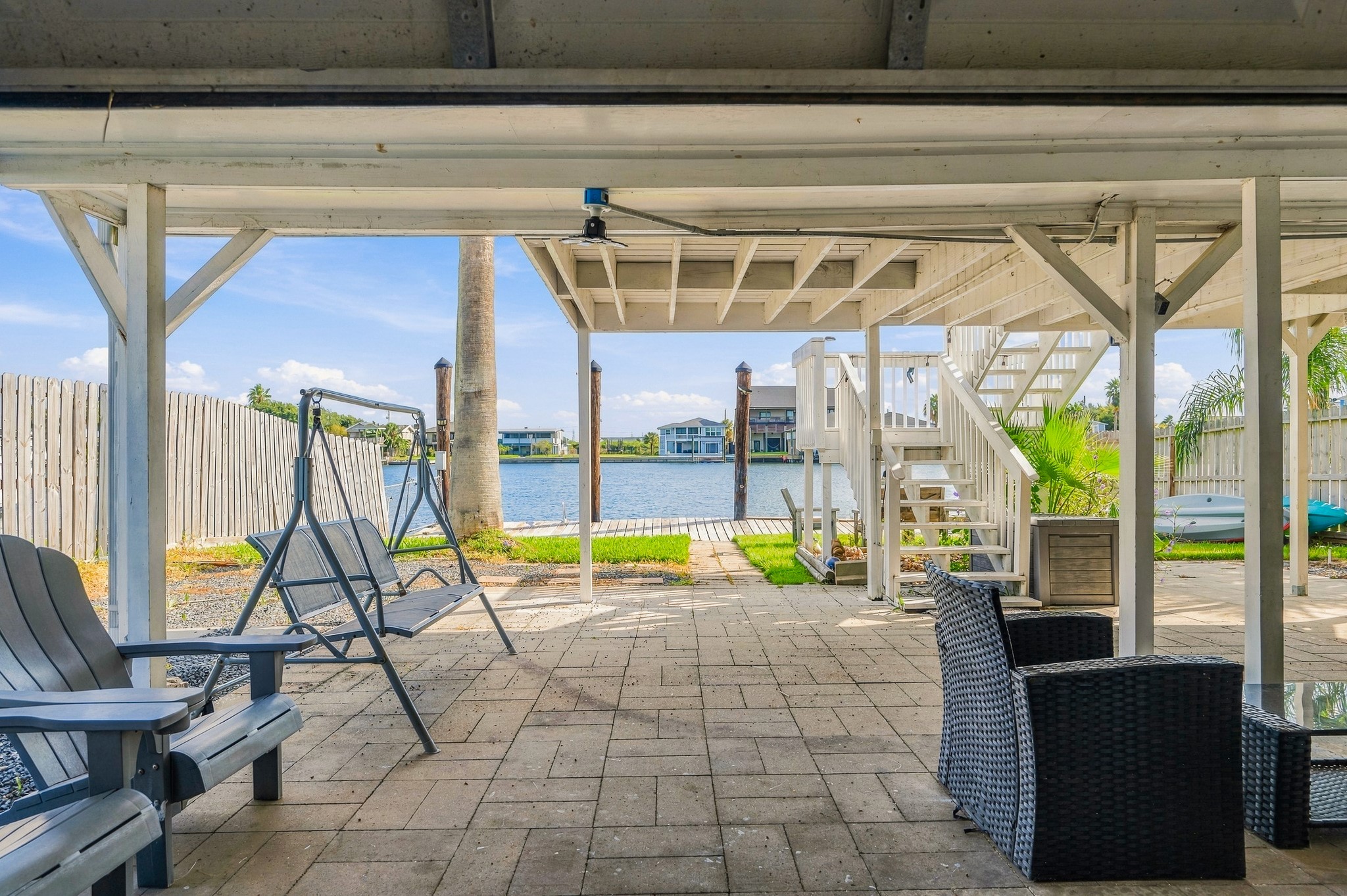 906 91st Street, Galveston, TX 77554