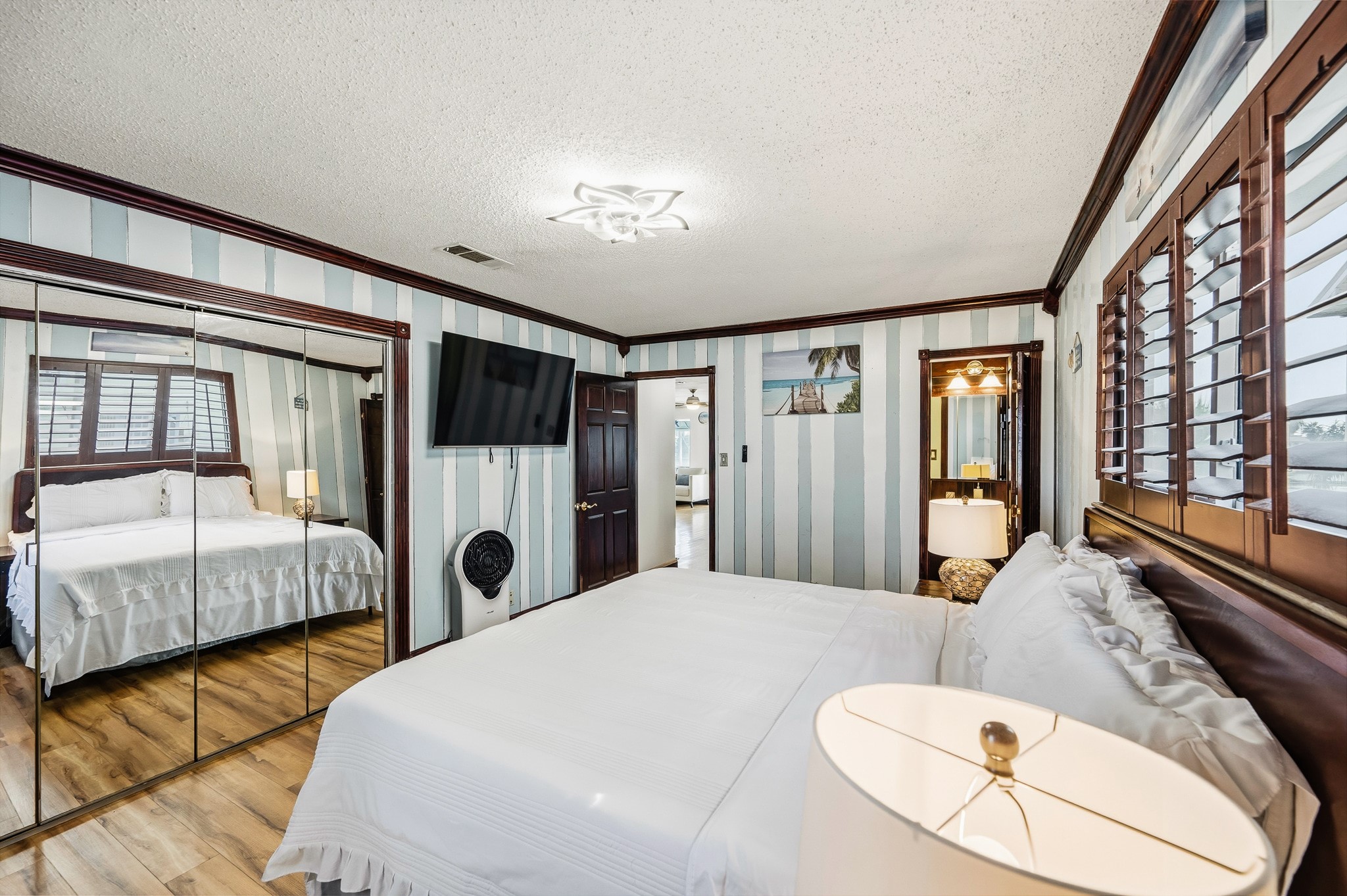 906 91st Street, Galveston, TX 77554