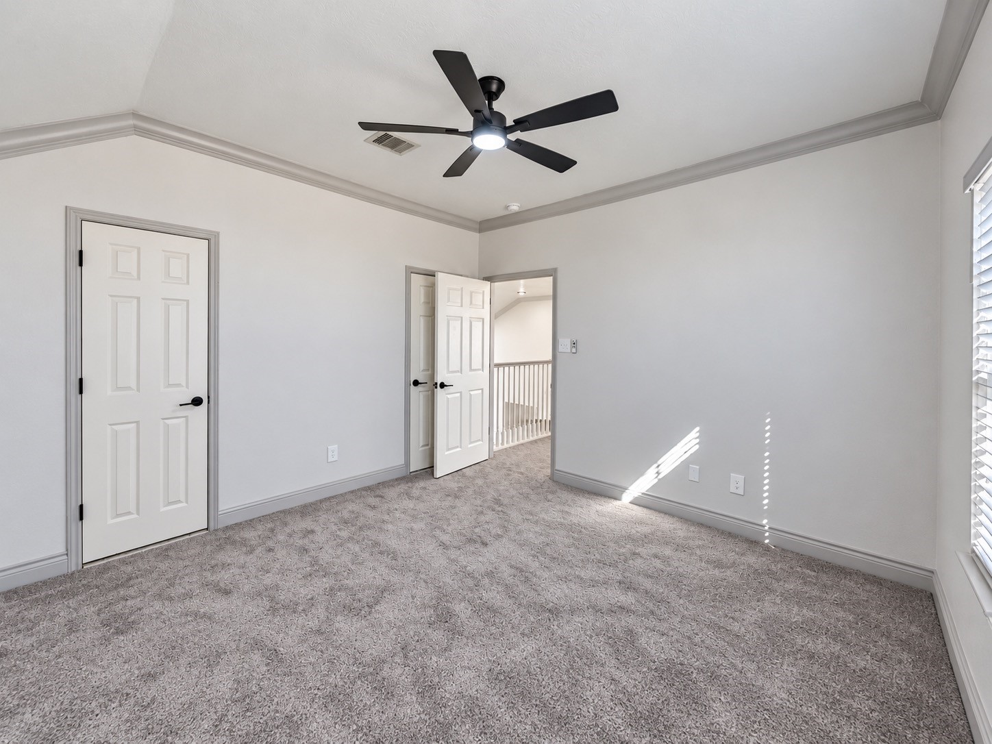 511 Briscoe Circle, Dickinson, TX 77539
