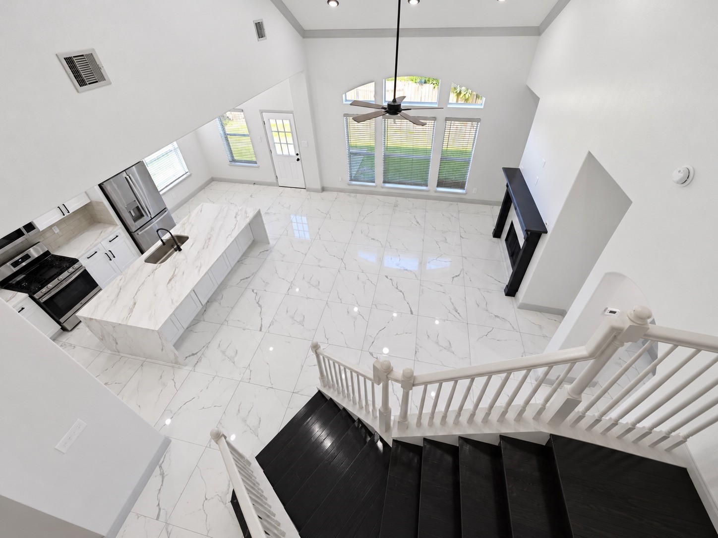 511 Briscoe Circle, Dickinson, TX 77539