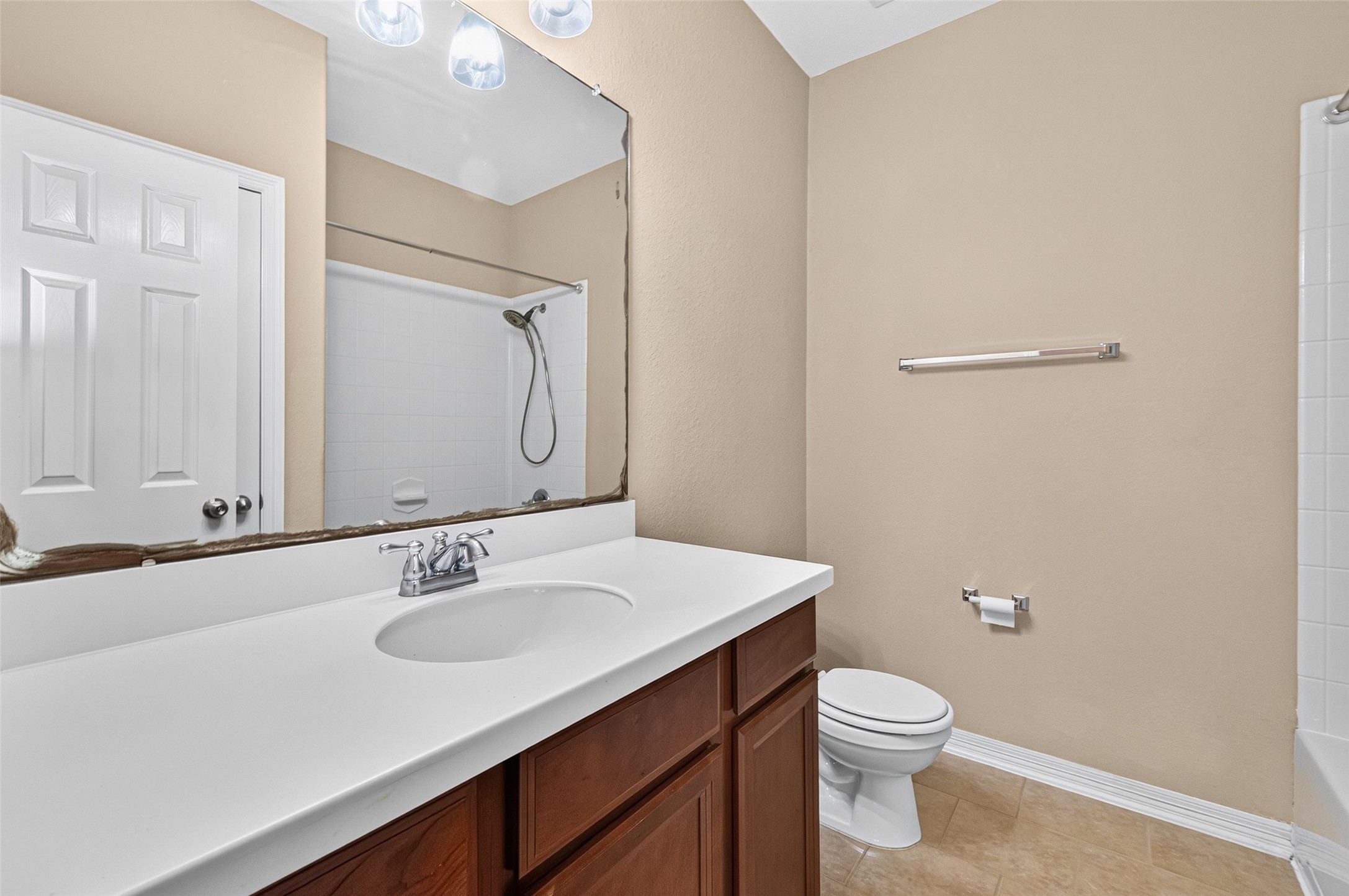 6118 Southwell Lane, League City, TX 77573