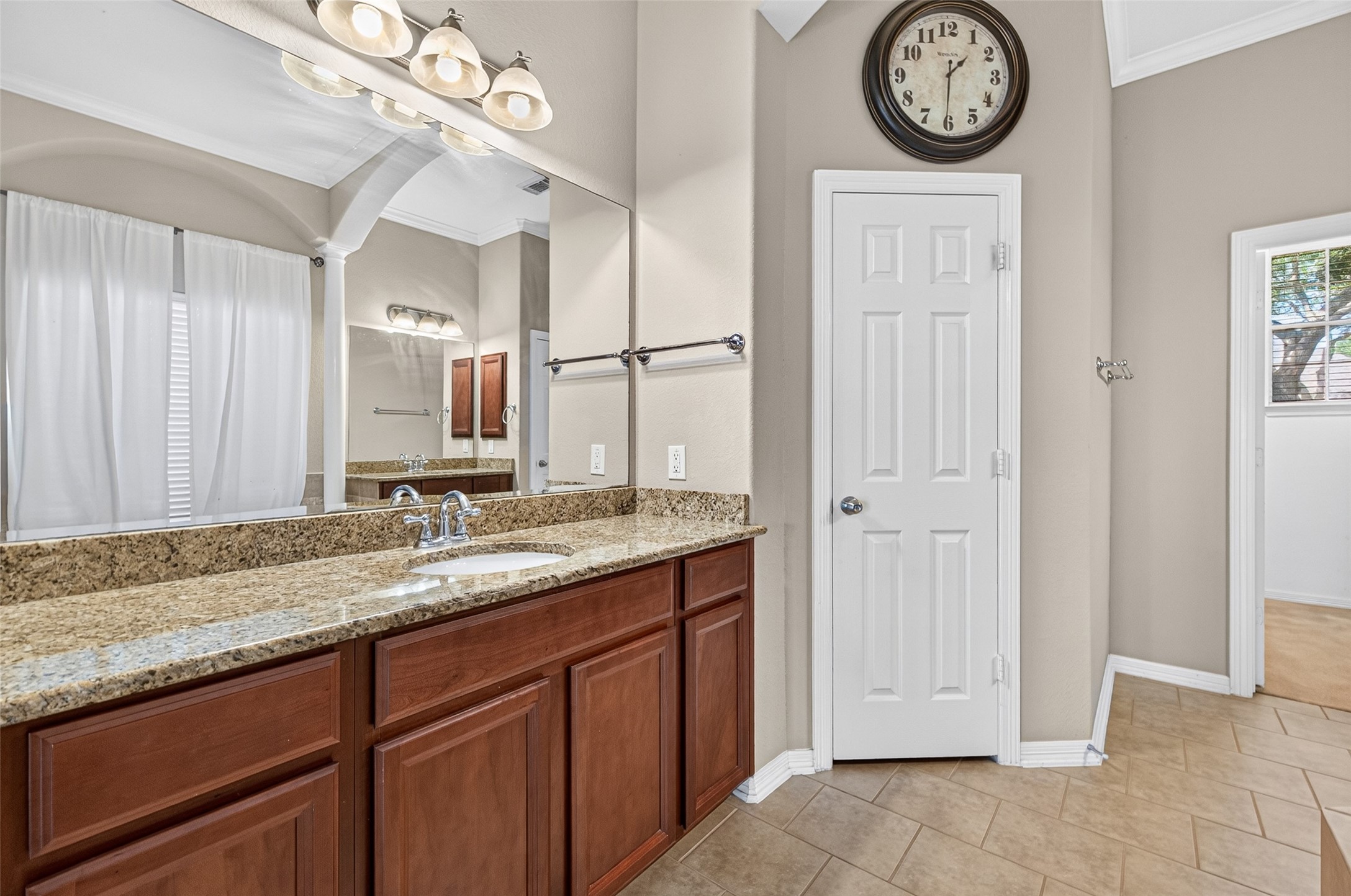 6118 Southwell Lane, League City, TX 77573