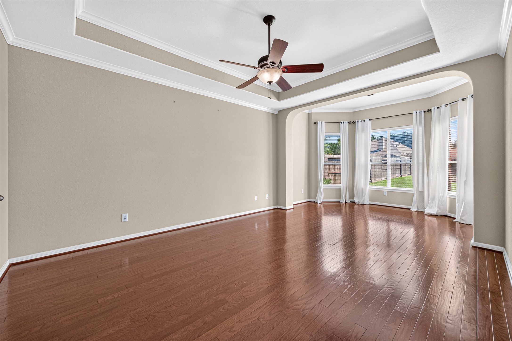 6118 Southwell Lane, League City, TX 77573