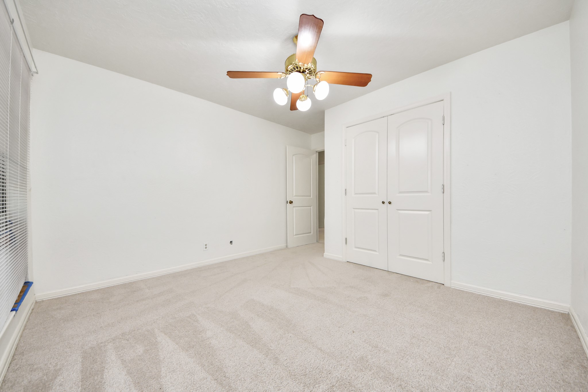215 Hardy Street, Bacliff, TX 77518