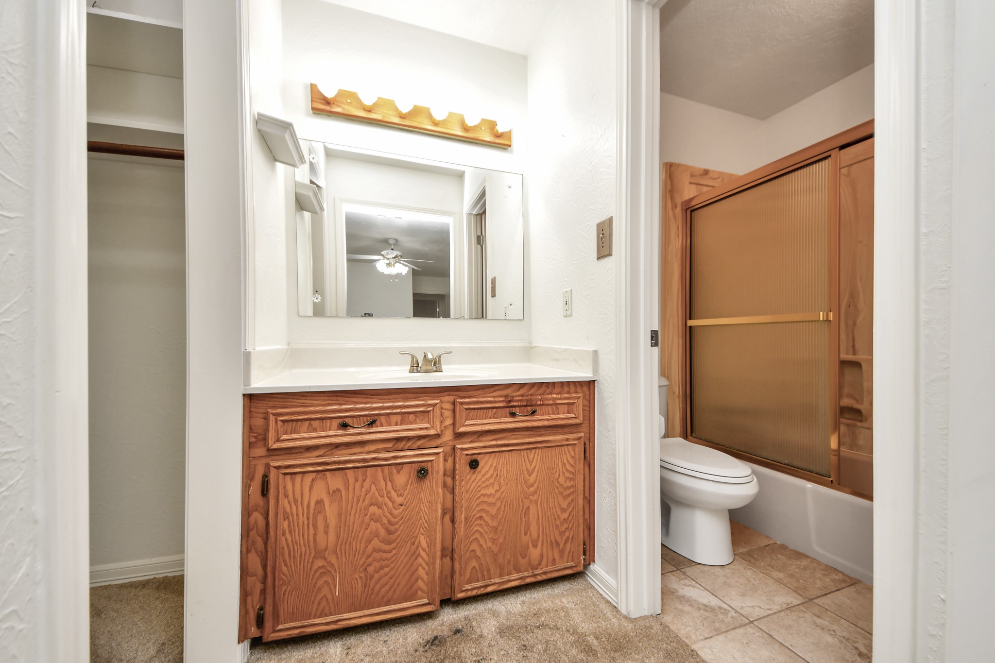 215 Hardy Street, Bacliff, TX 77518