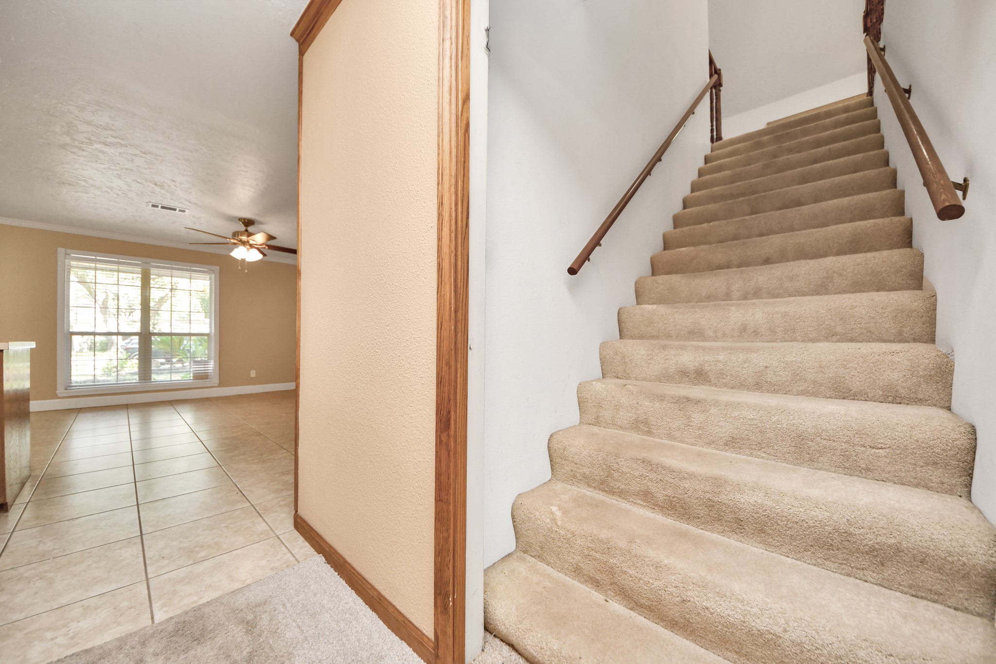 215 Hardy Street, Bacliff, TX 77518