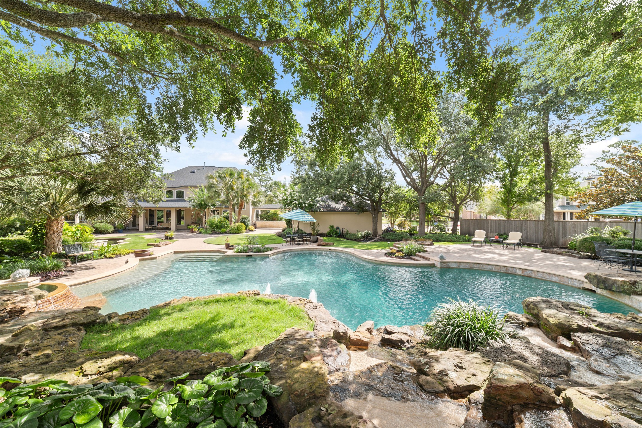 The area features a well-maintained patio space, perfect for outdoor relaxation and entertaining.