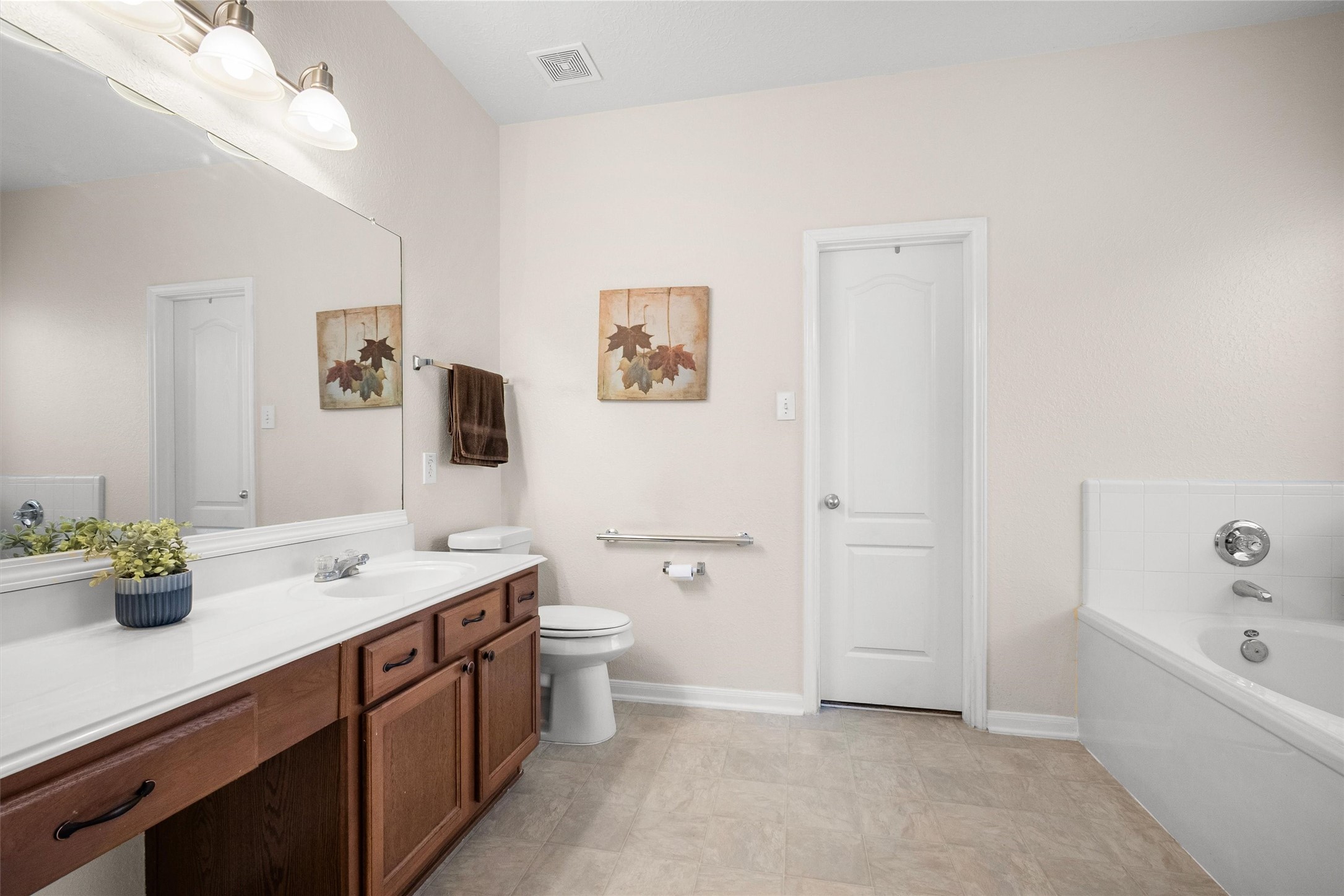 3402 Legends Creek Drive, Spring, TX 77386