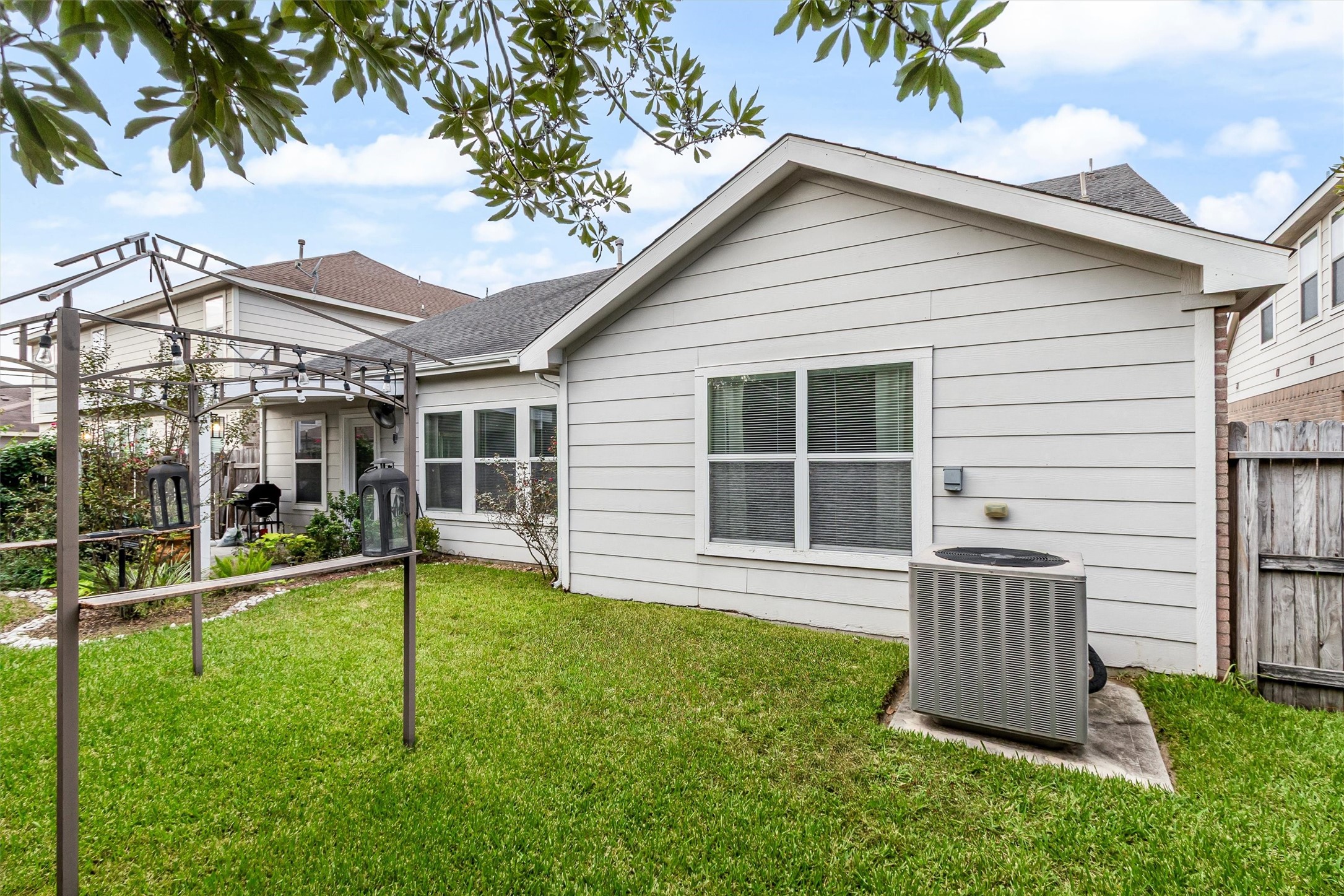 3402 Legends Creek Drive, Spring, TX 77386