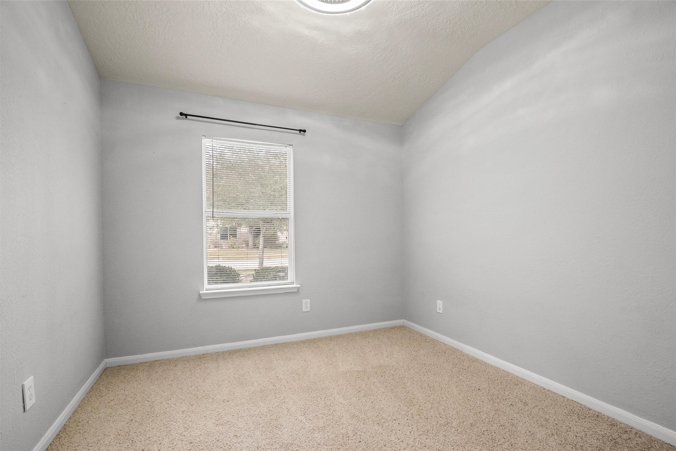 3402 Legends Creek Drive, Spring, TX 77386